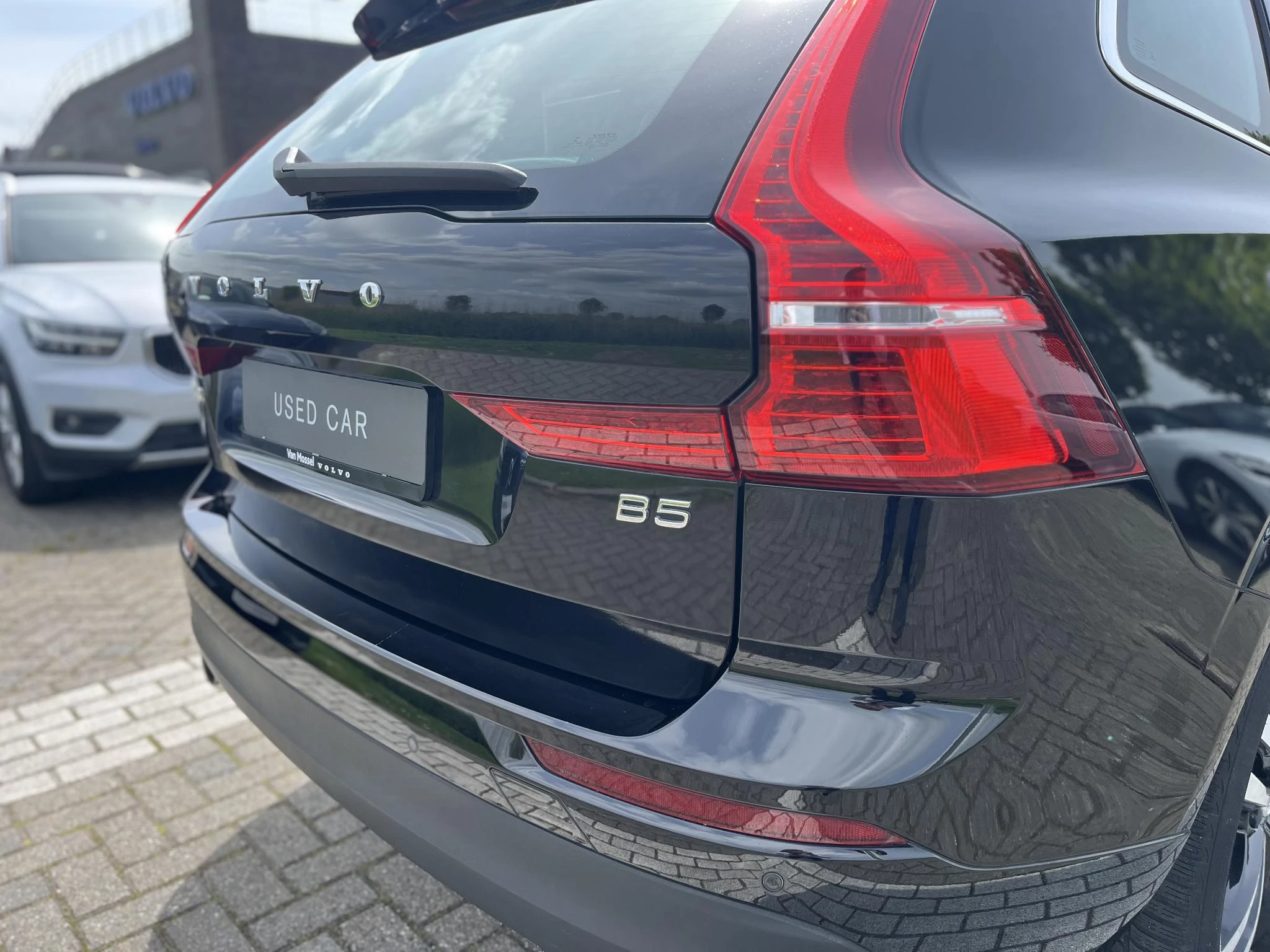Volvo-XC60-image-13