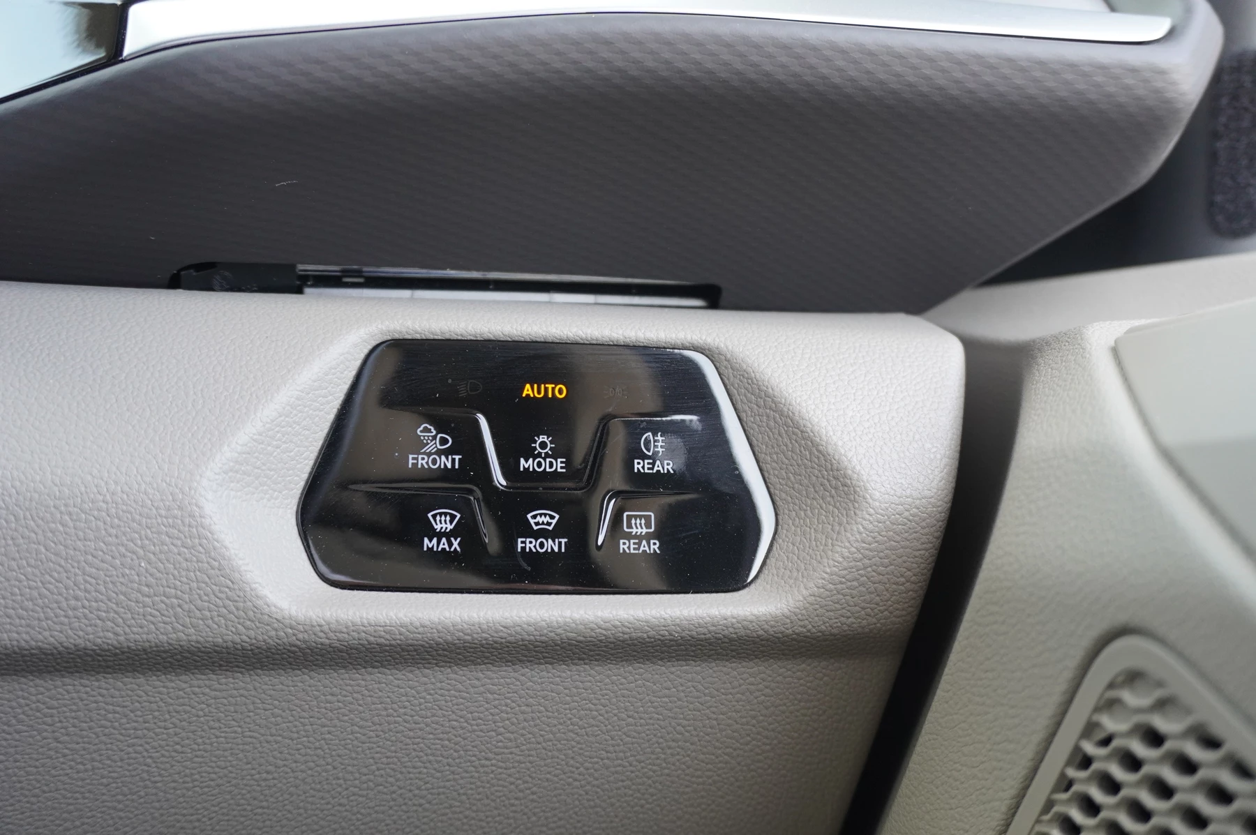 Volkswagen-California-image-31