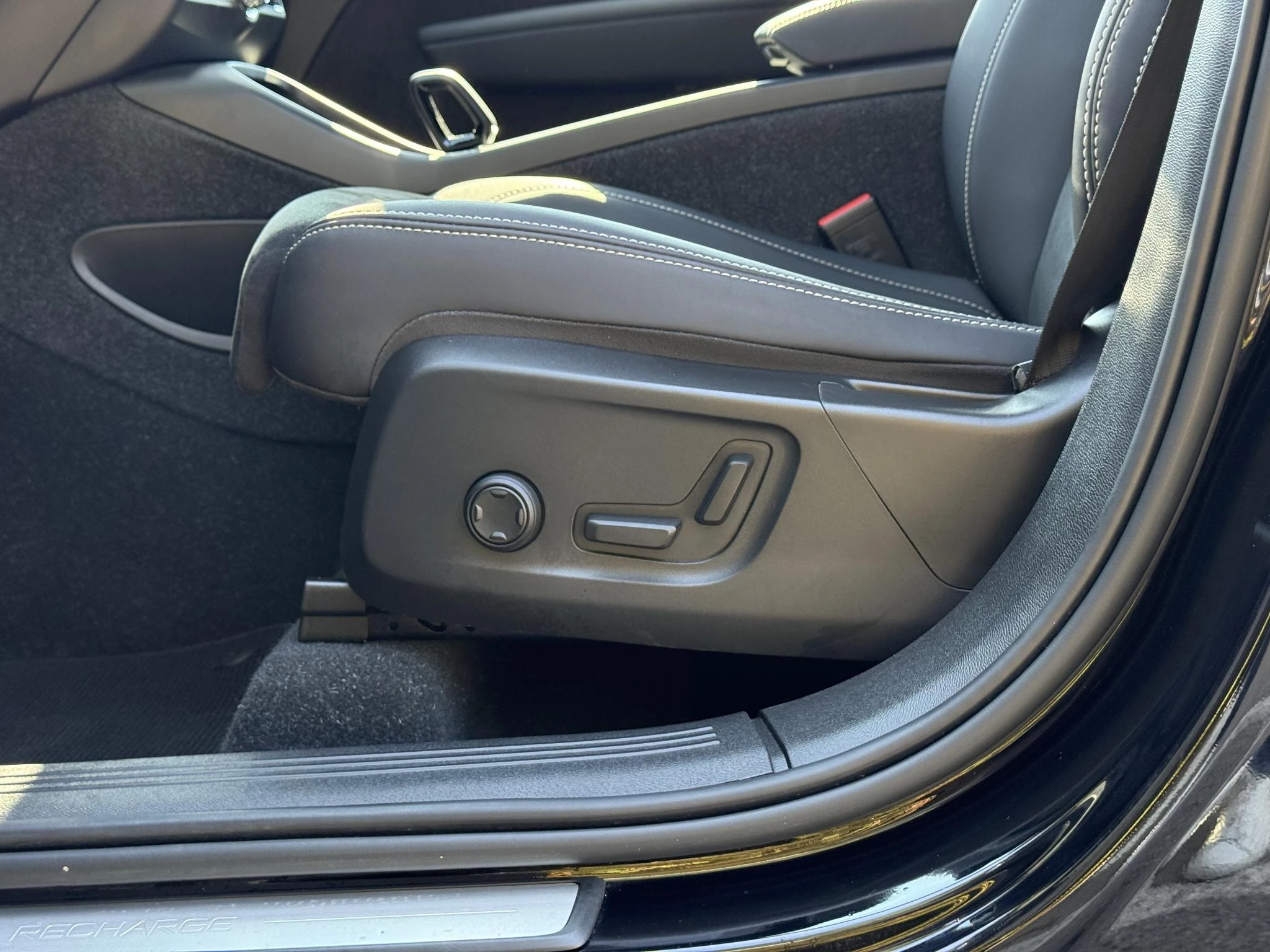 Volvo XC40 T4 Plug-in hybrid Plus Dark