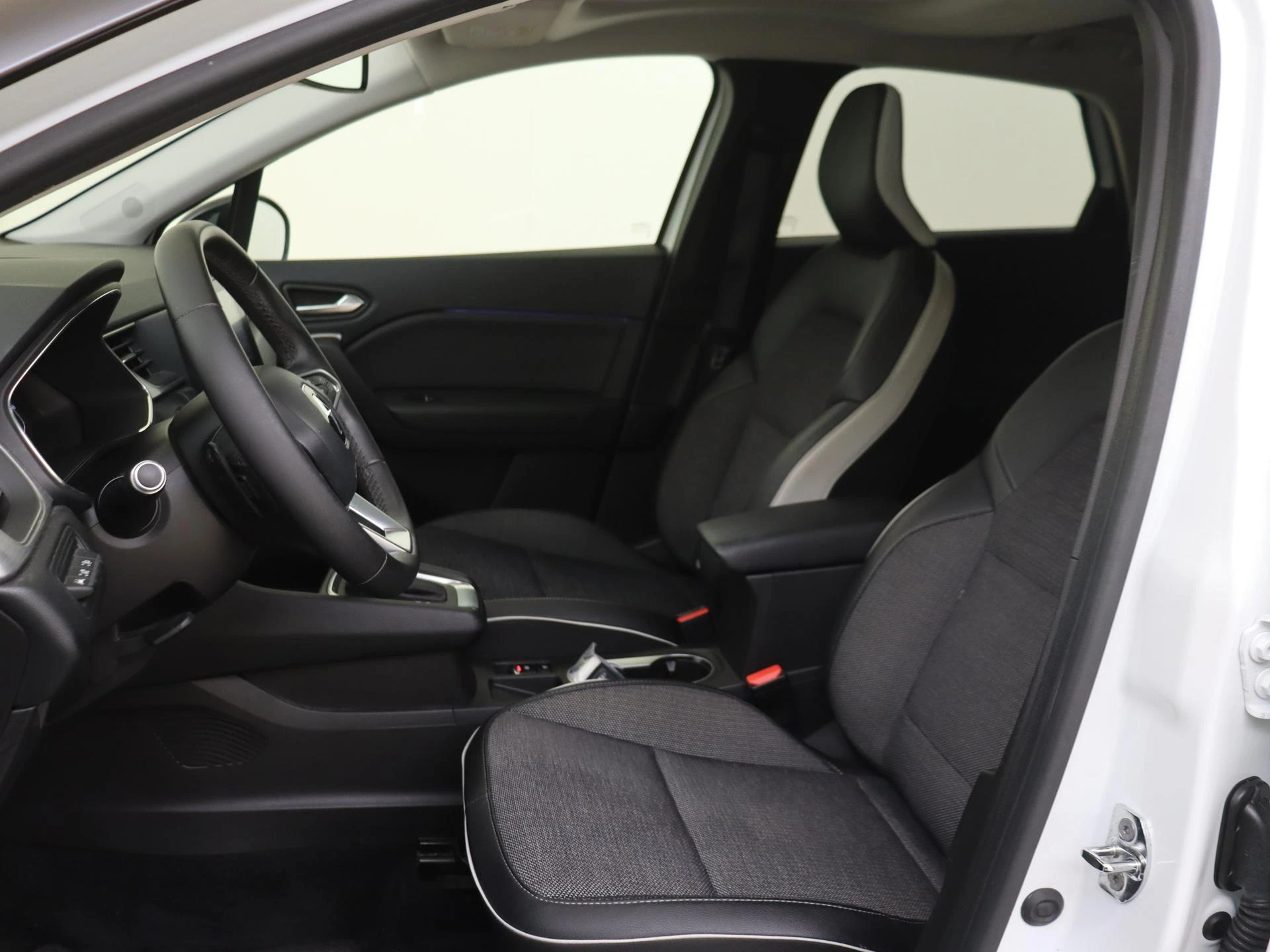 Renault-Captur-image-17