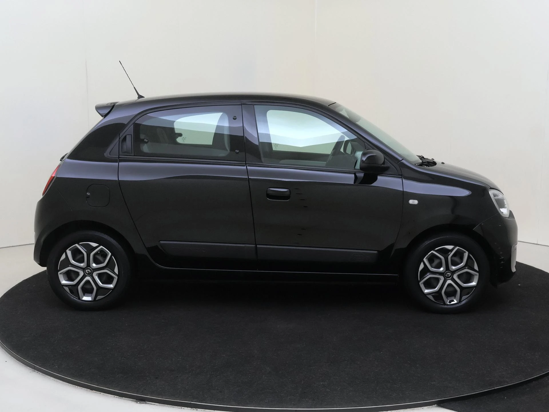 Renault-Twingo-image-7
