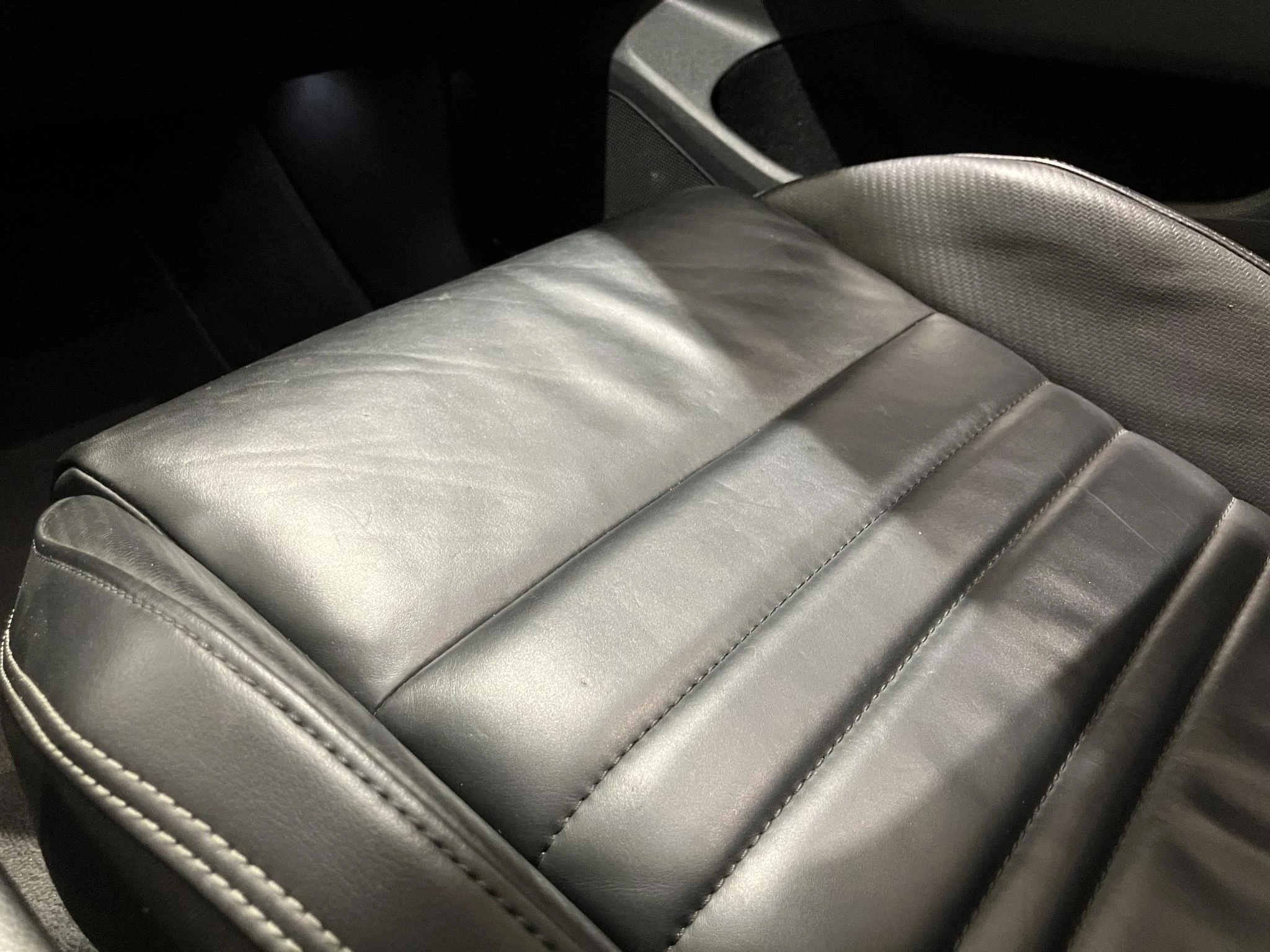 Volkswagen-Passat-image-35