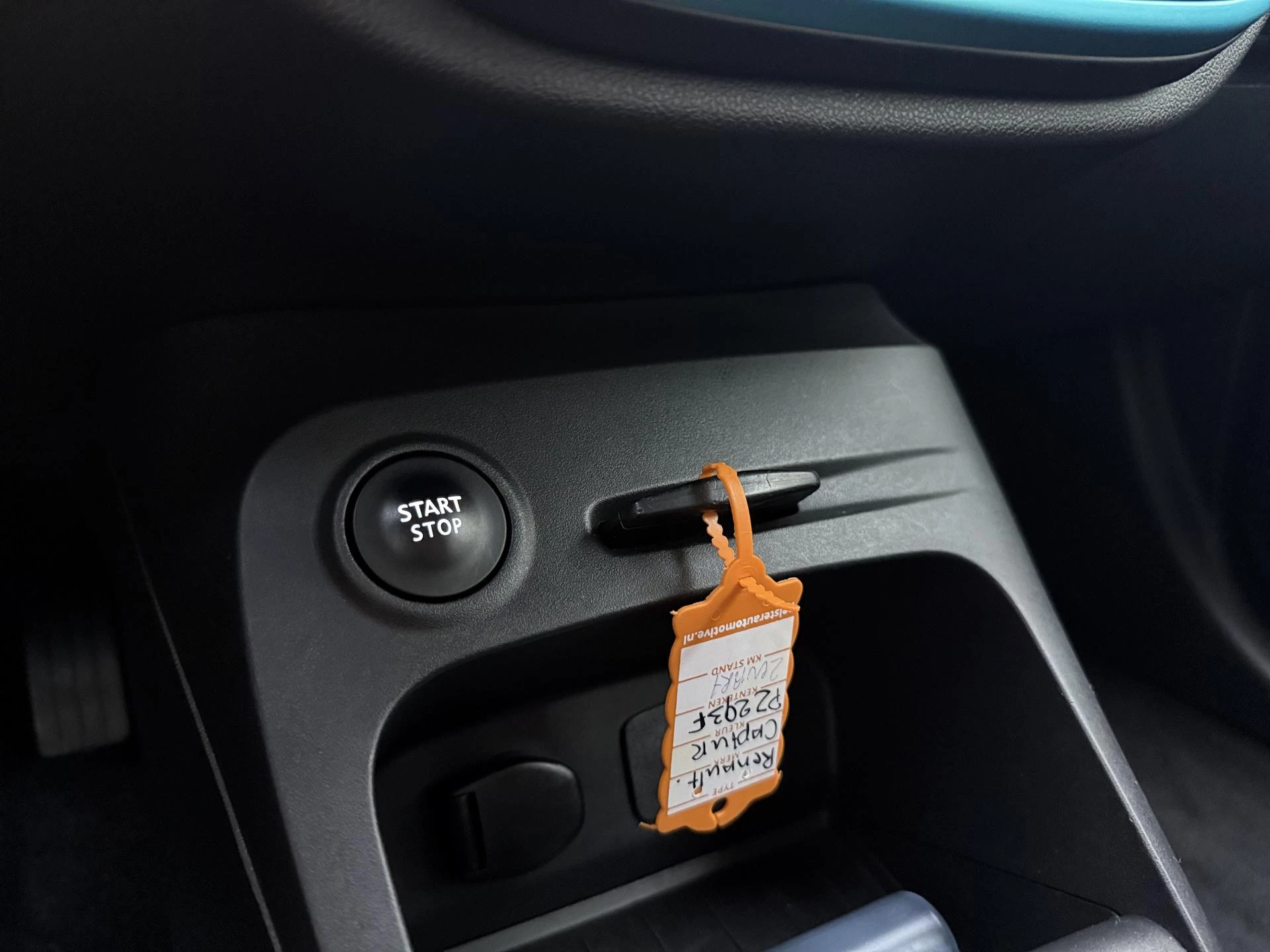 Renault-Captur-image-16