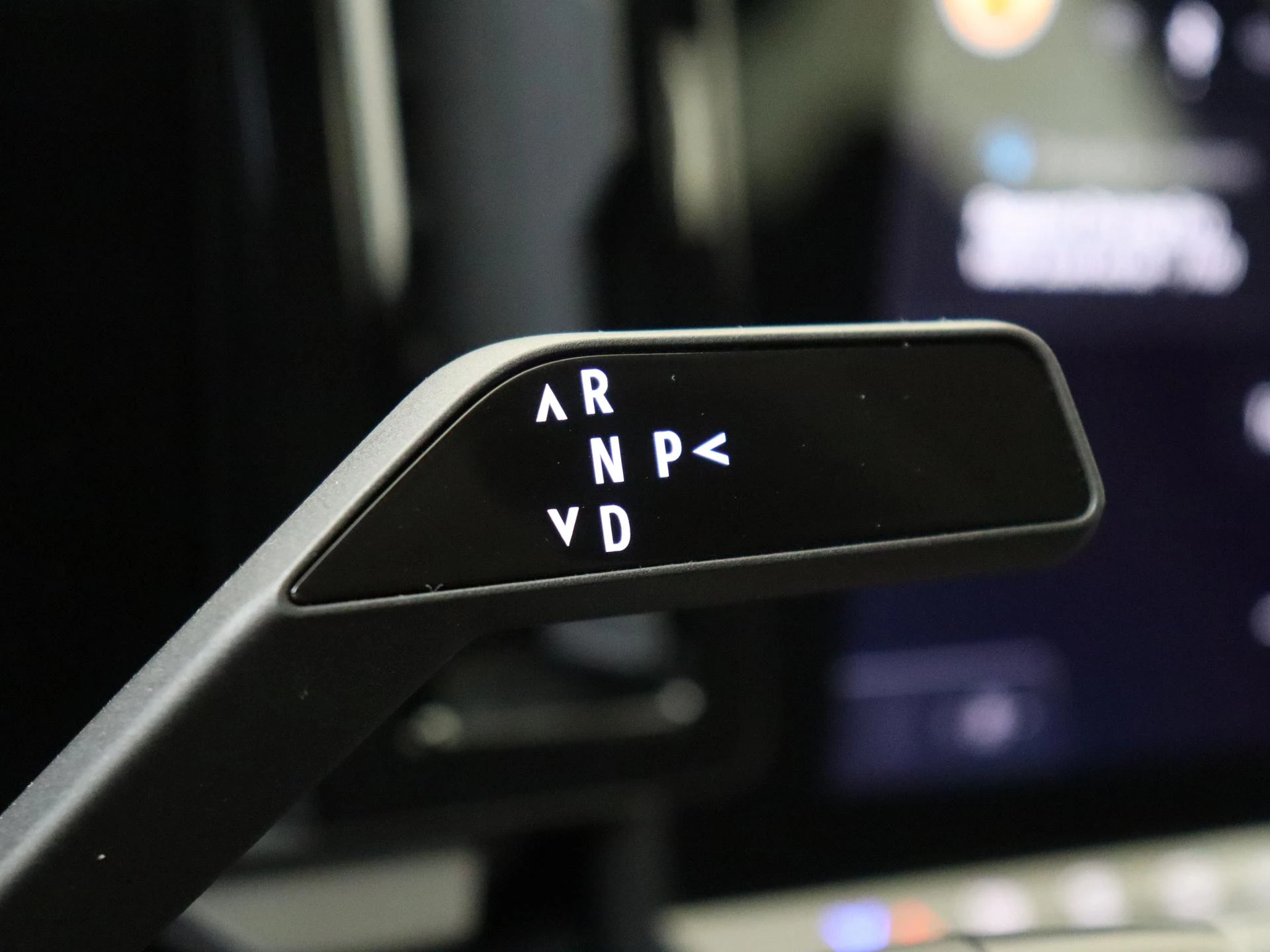 Renault-Megane E-Tech-image-14