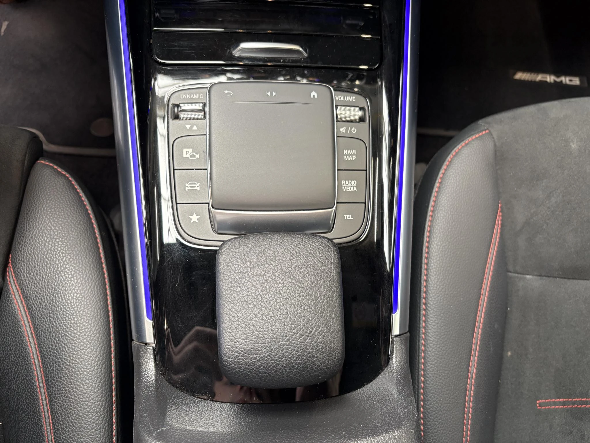 Mercedes-Benz-EQA-image-12