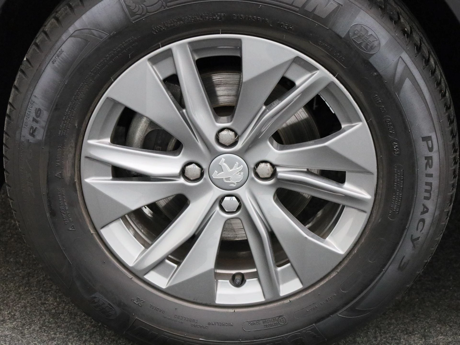 Peugeot 2008 1.2 PureTech Active Pack