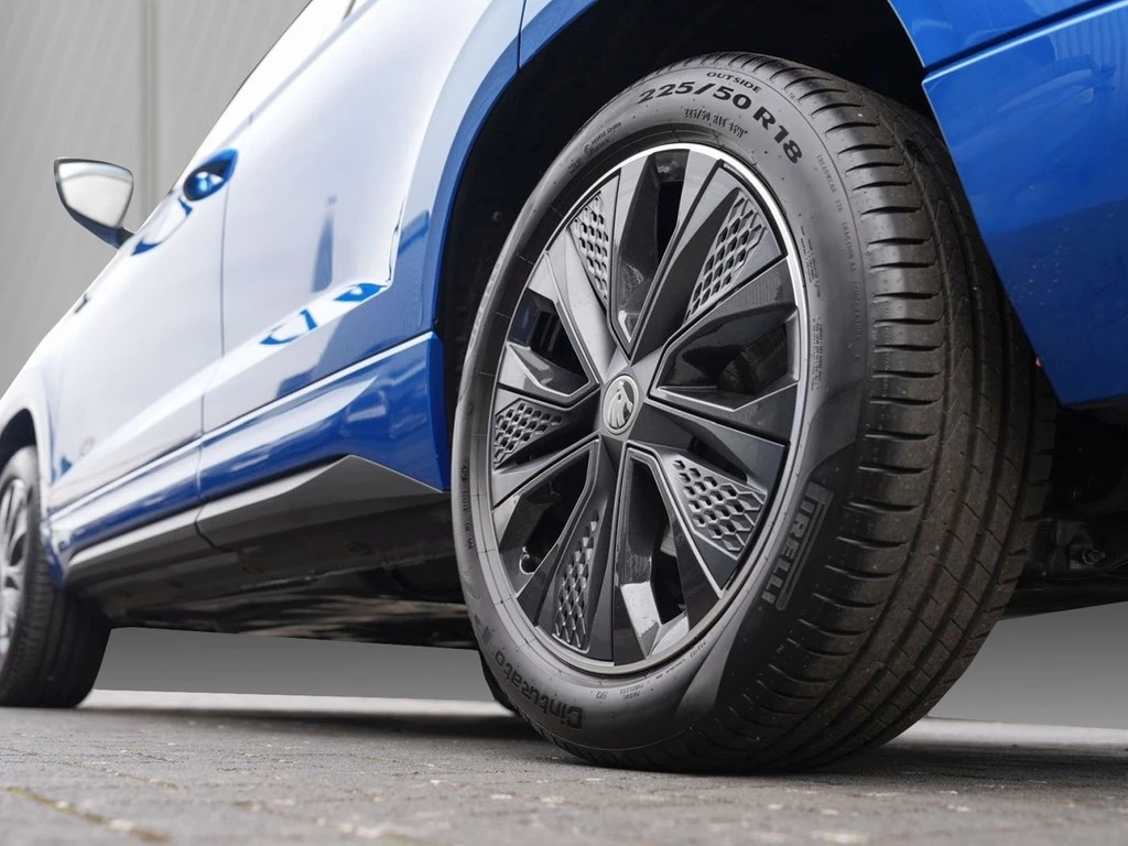 Škoda Karoq 2.0 TDI DSG Sportline 4x4 AHK/Standhz.