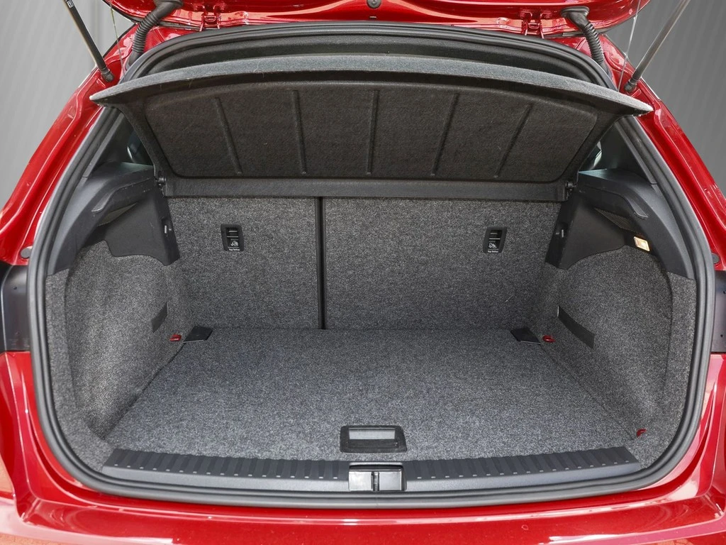 SEAT-Arona-image-5