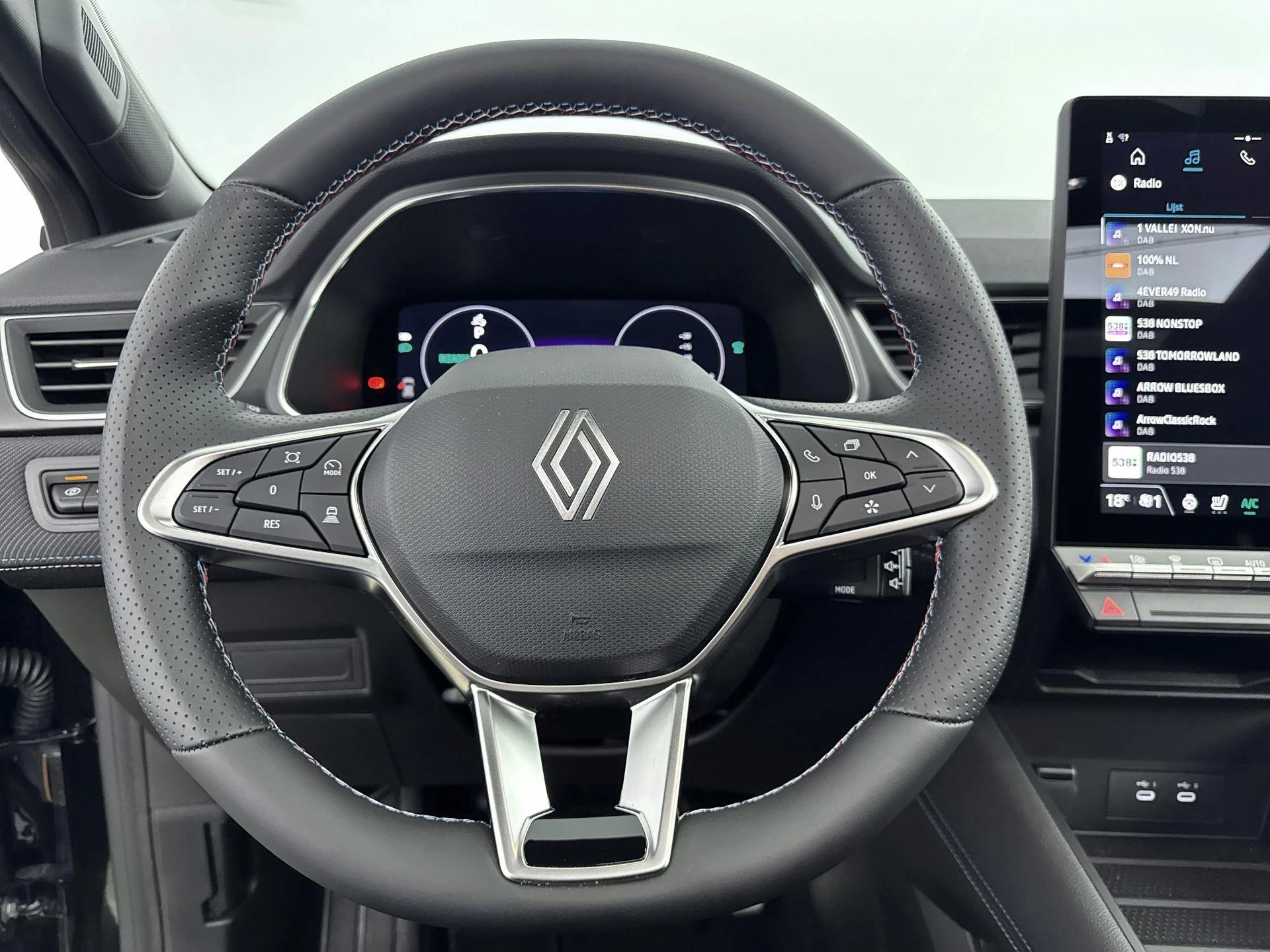 Renault-Captur-image-24