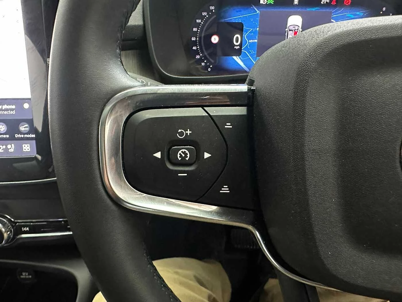 Volvo-XC40-image-32