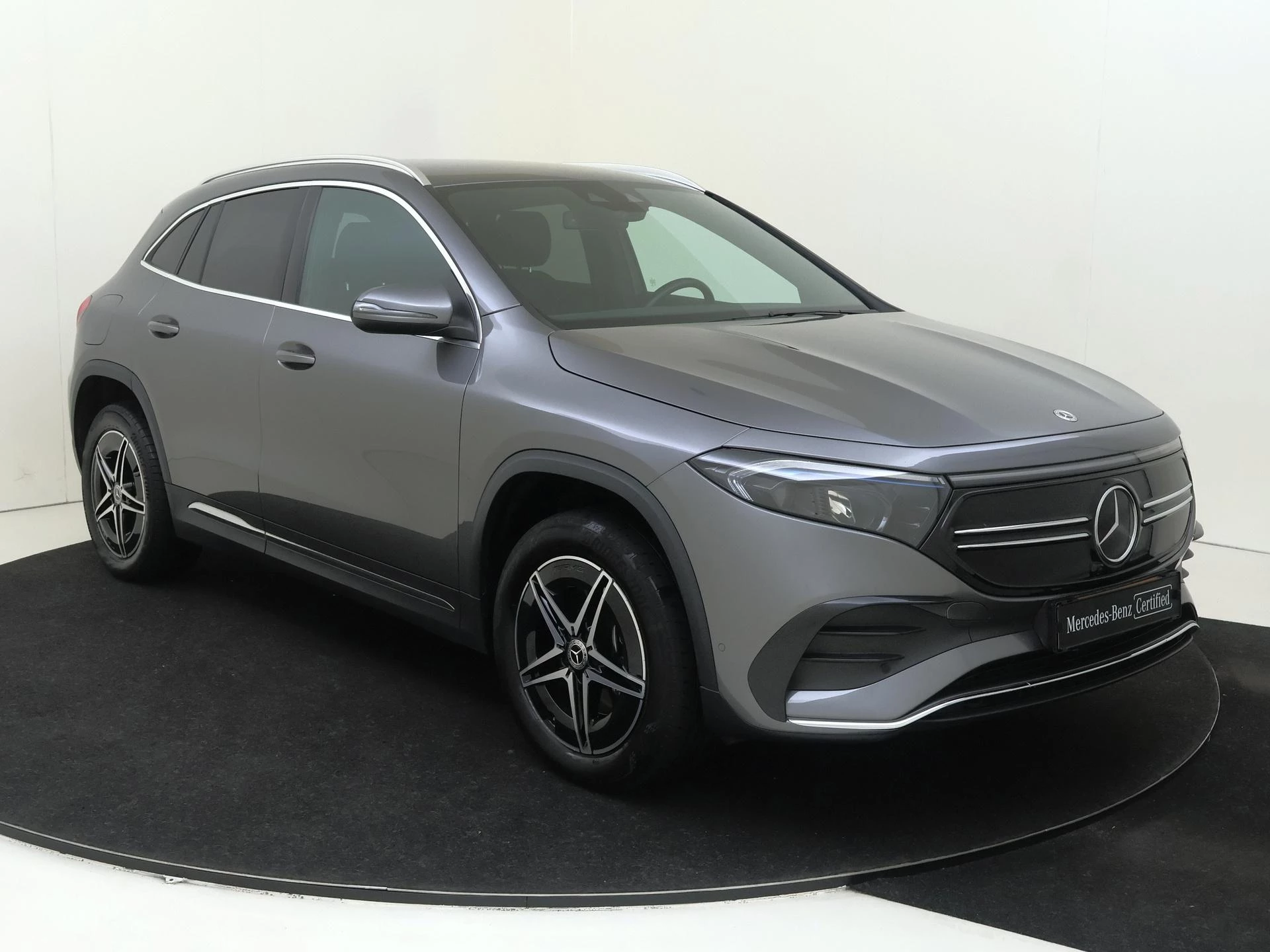 Mercedes-Benz-EQA-image-1