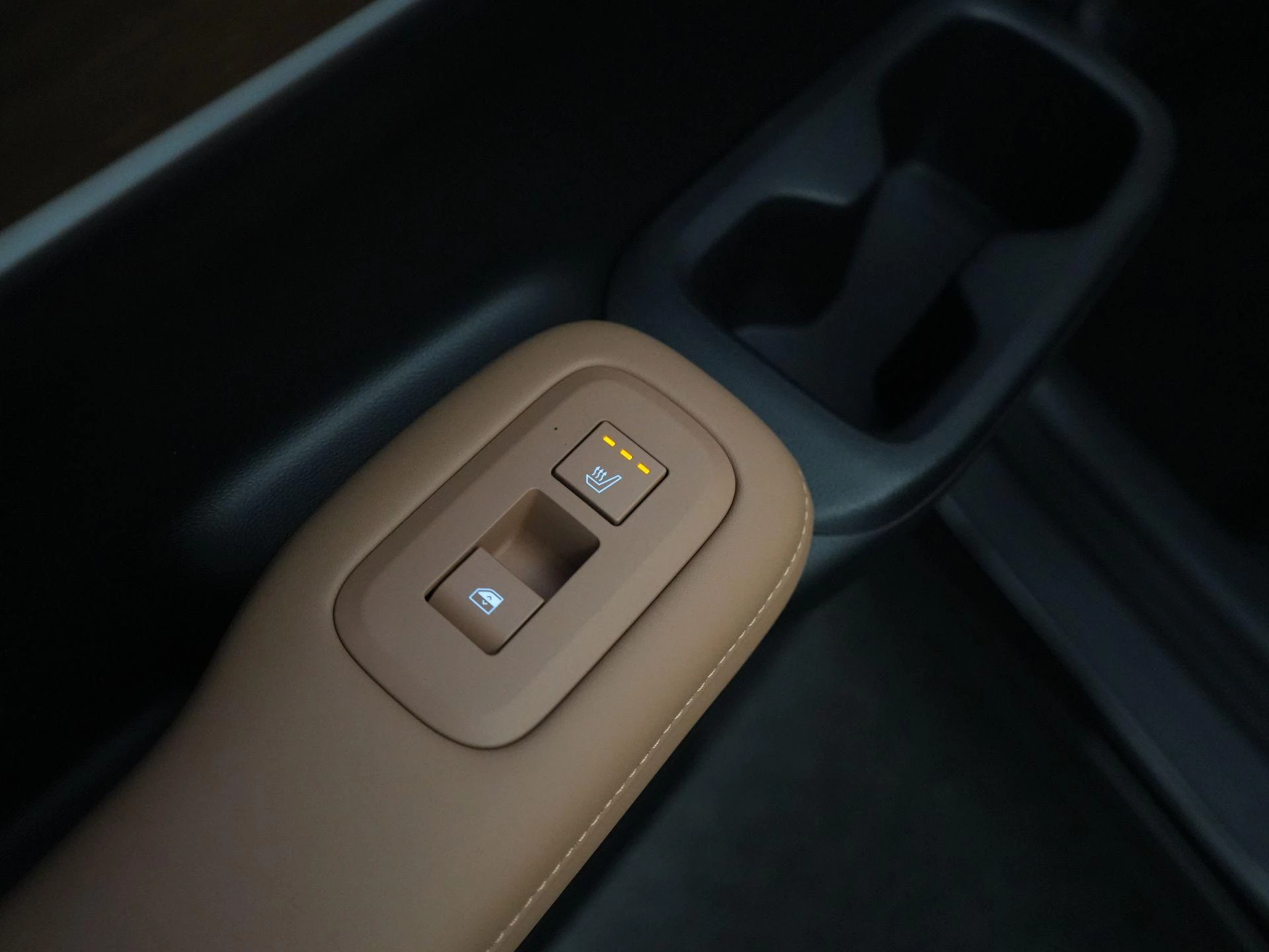 Hyundai-Santa Fe-image-41