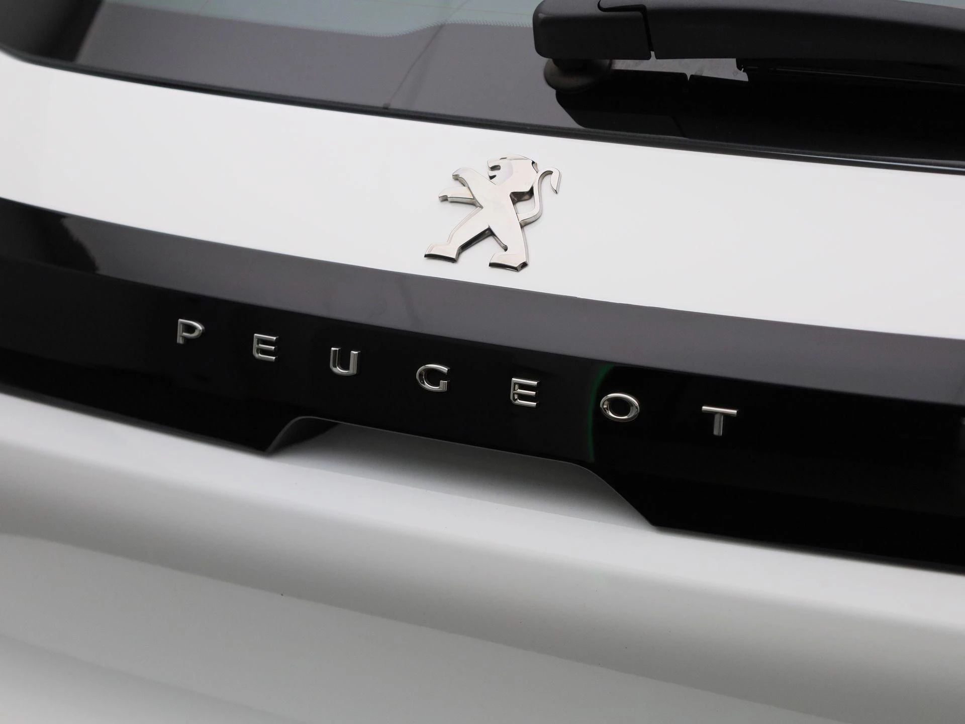 Peugeot-208-image-33