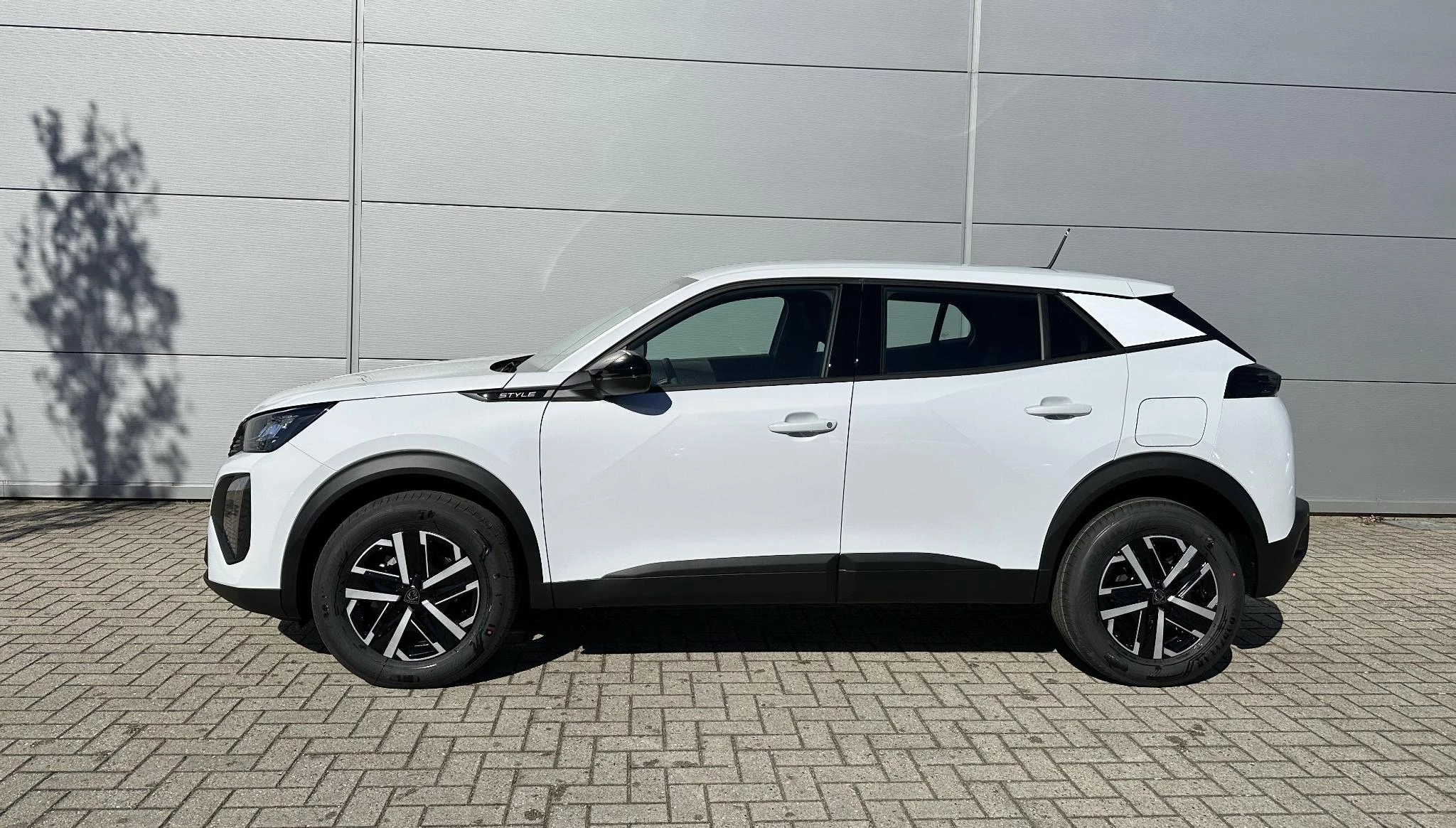 Peugeot 2008 1.2 PureTech 100 Style