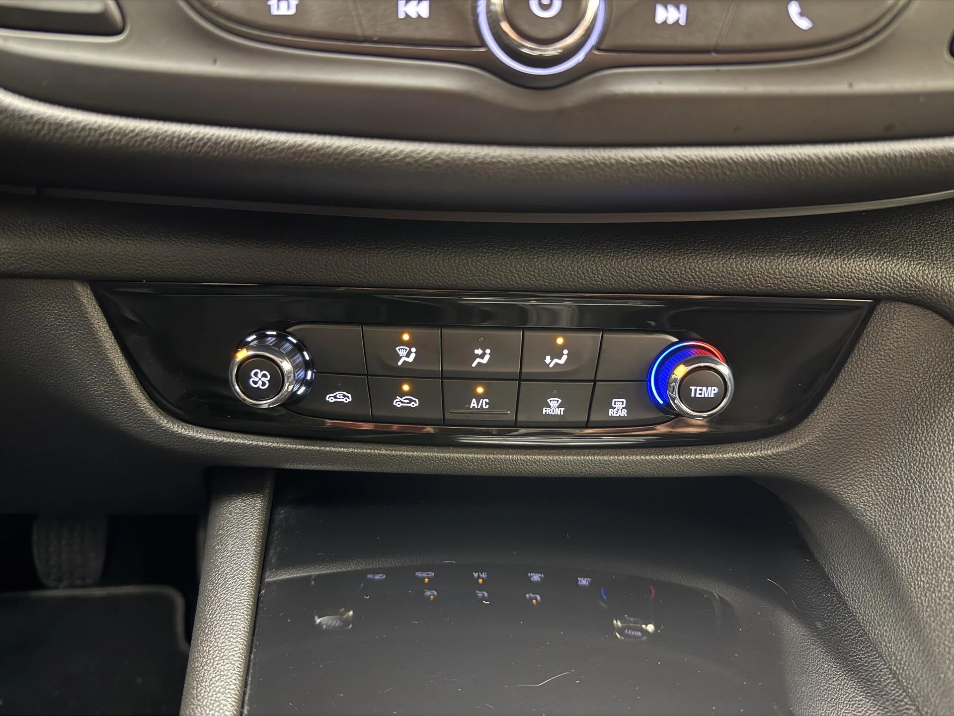 Opel-Insignia-image-19