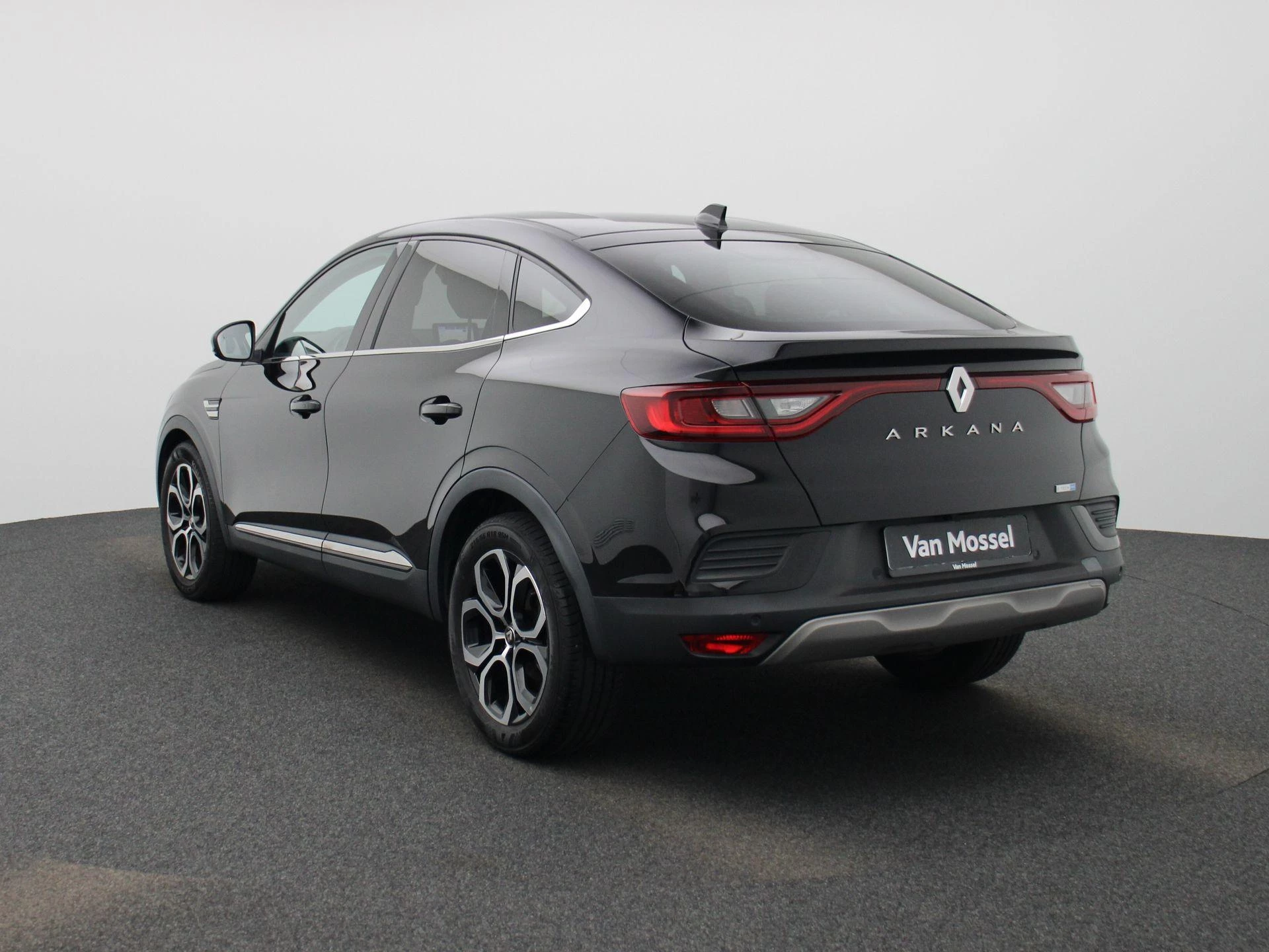 Renault-Arkana-image-1
