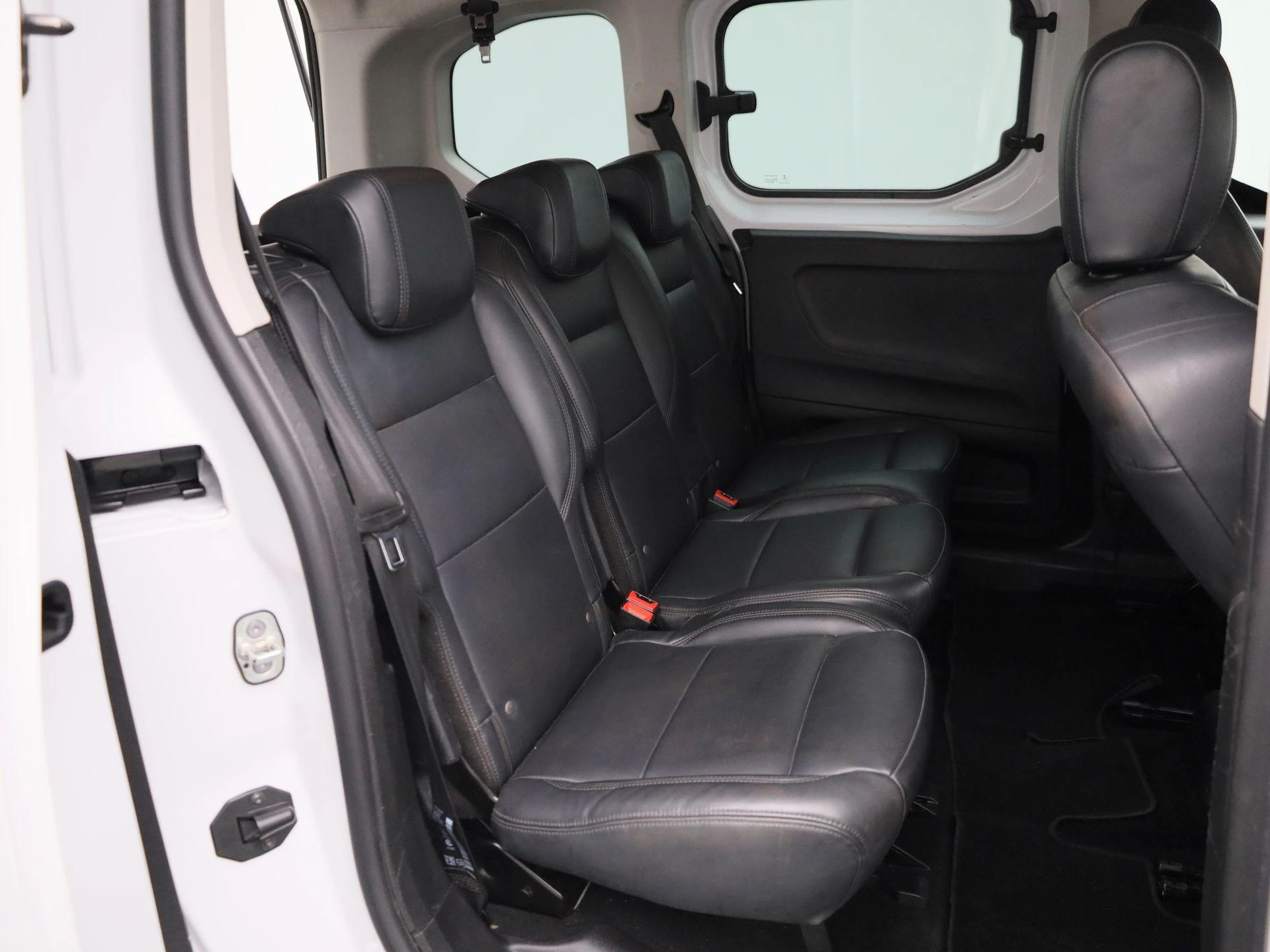 Opel-Combo Life-image-10