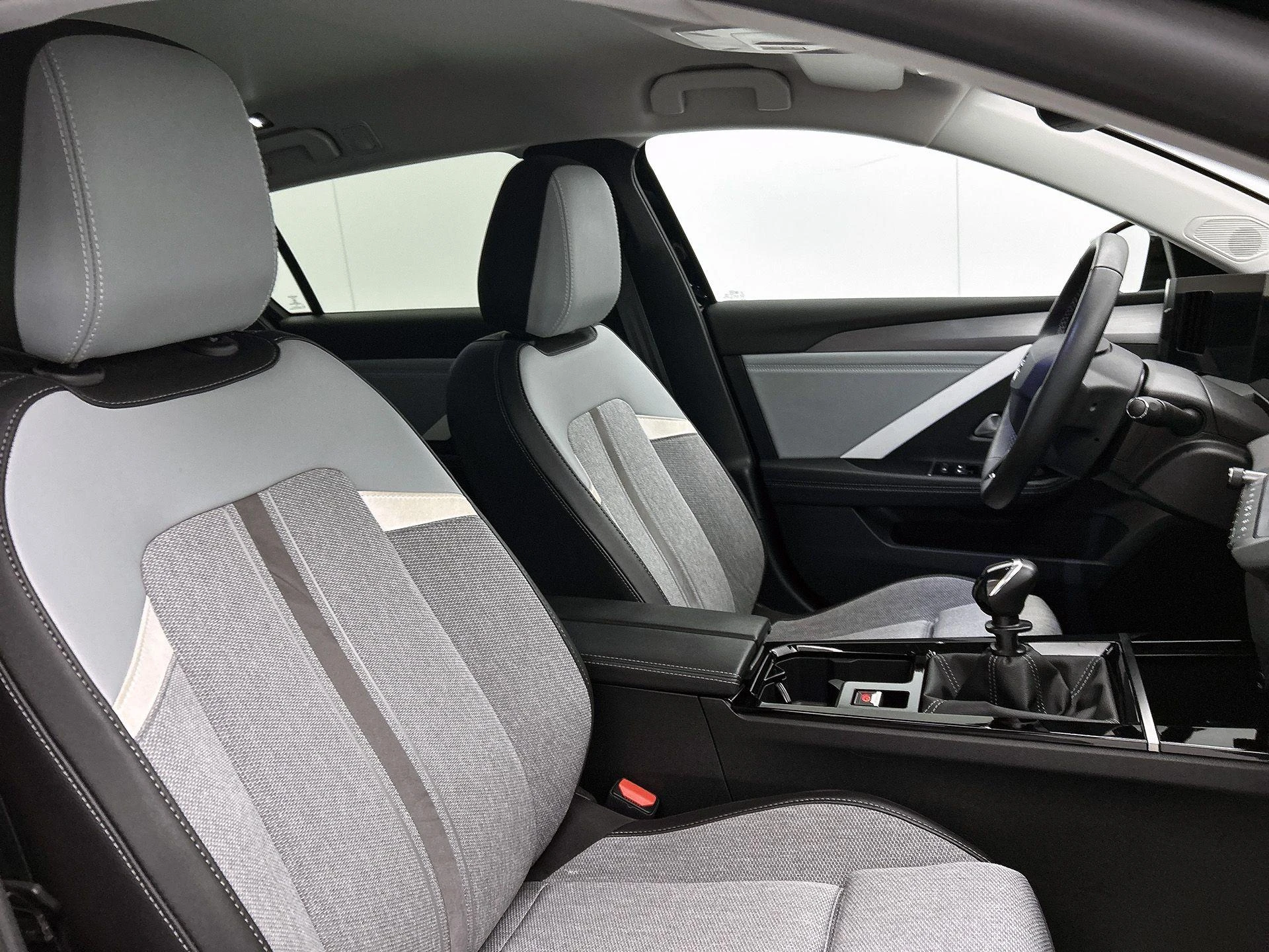 Opel-Astra-image-34