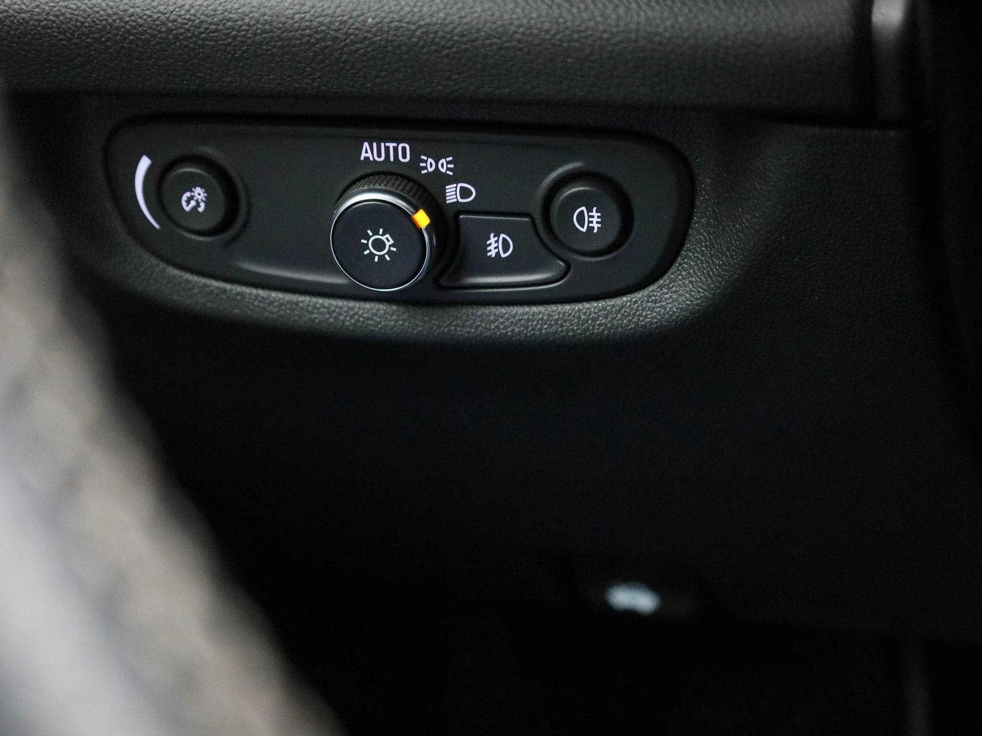 Opel-Insignia-image-19