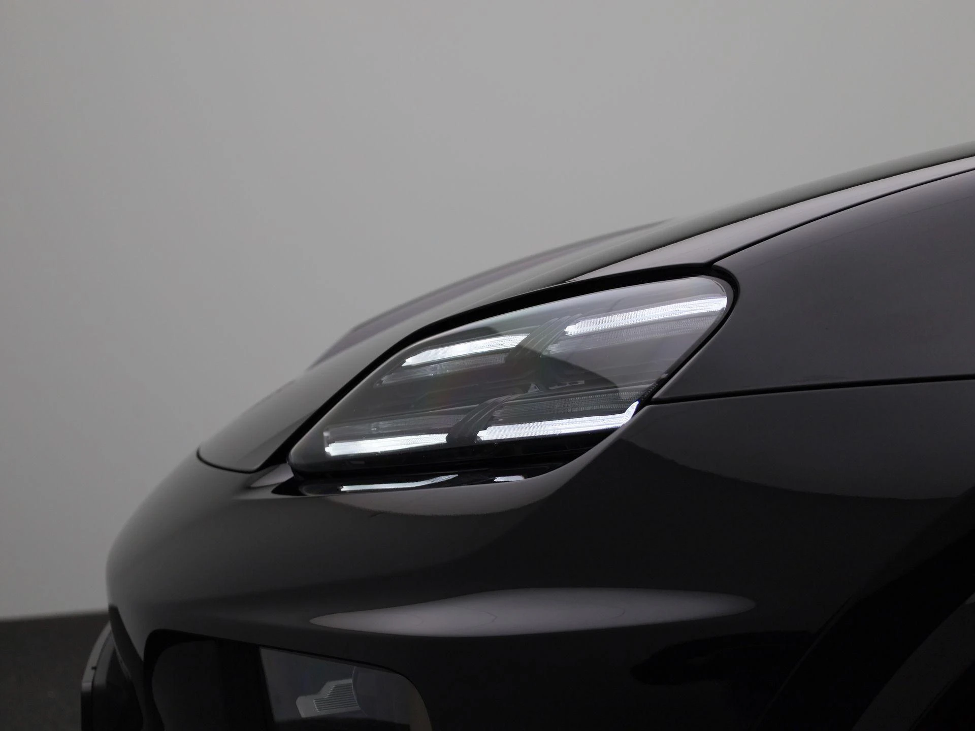Porsche-Macan-image-16