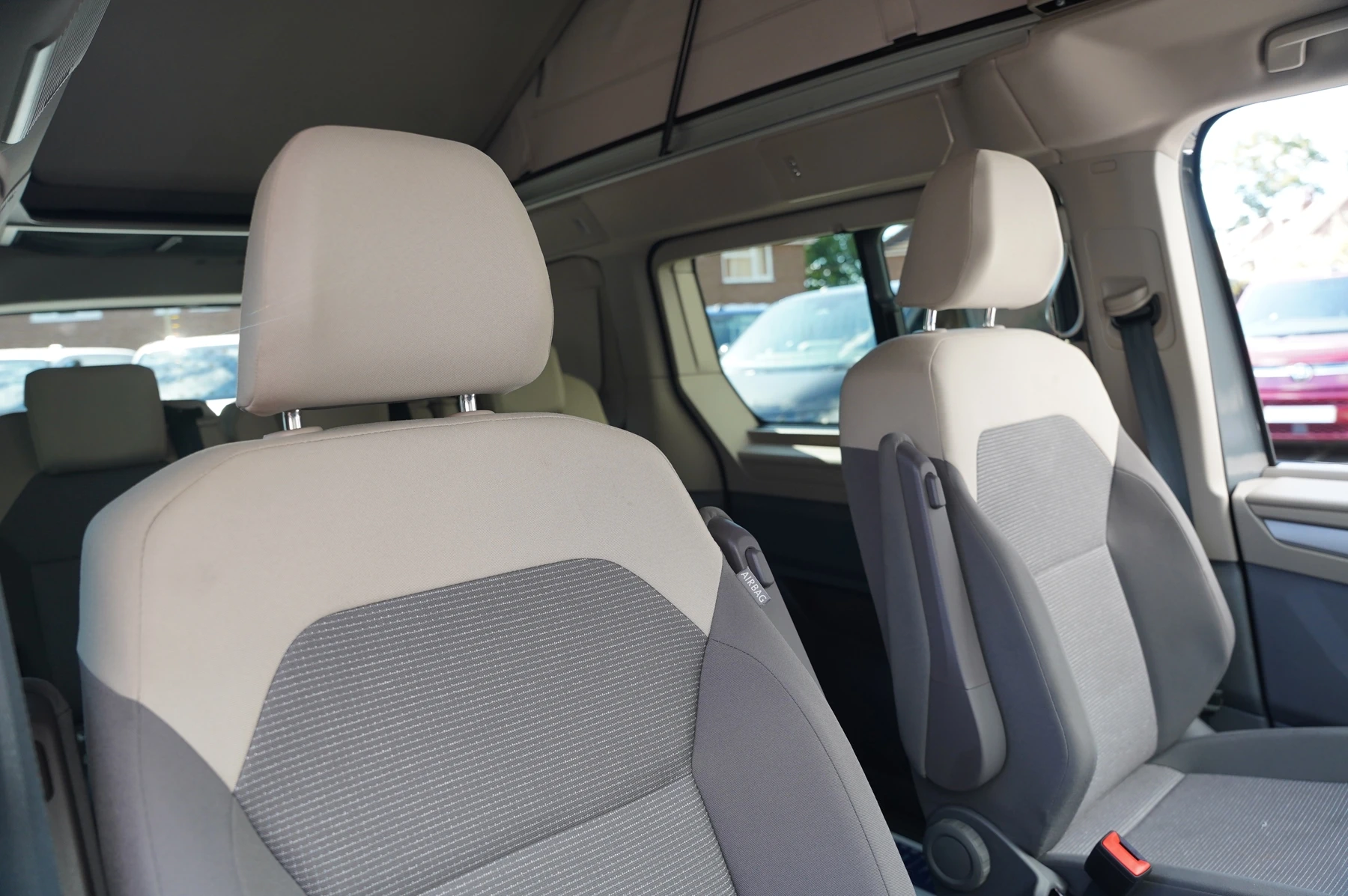 Volkswagen-California-image-26