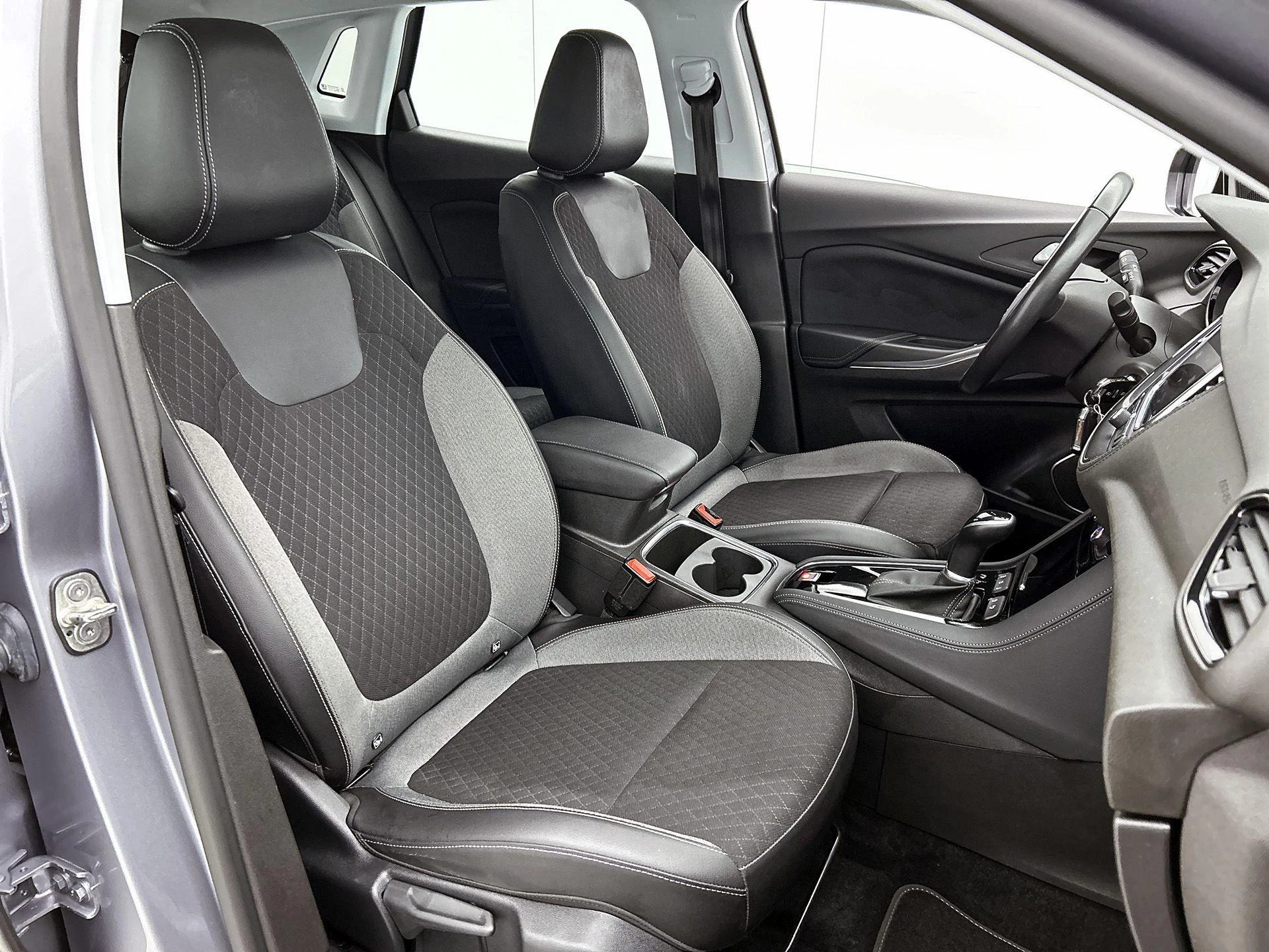 Opel Grandland X 1.6 Turbo Elegance