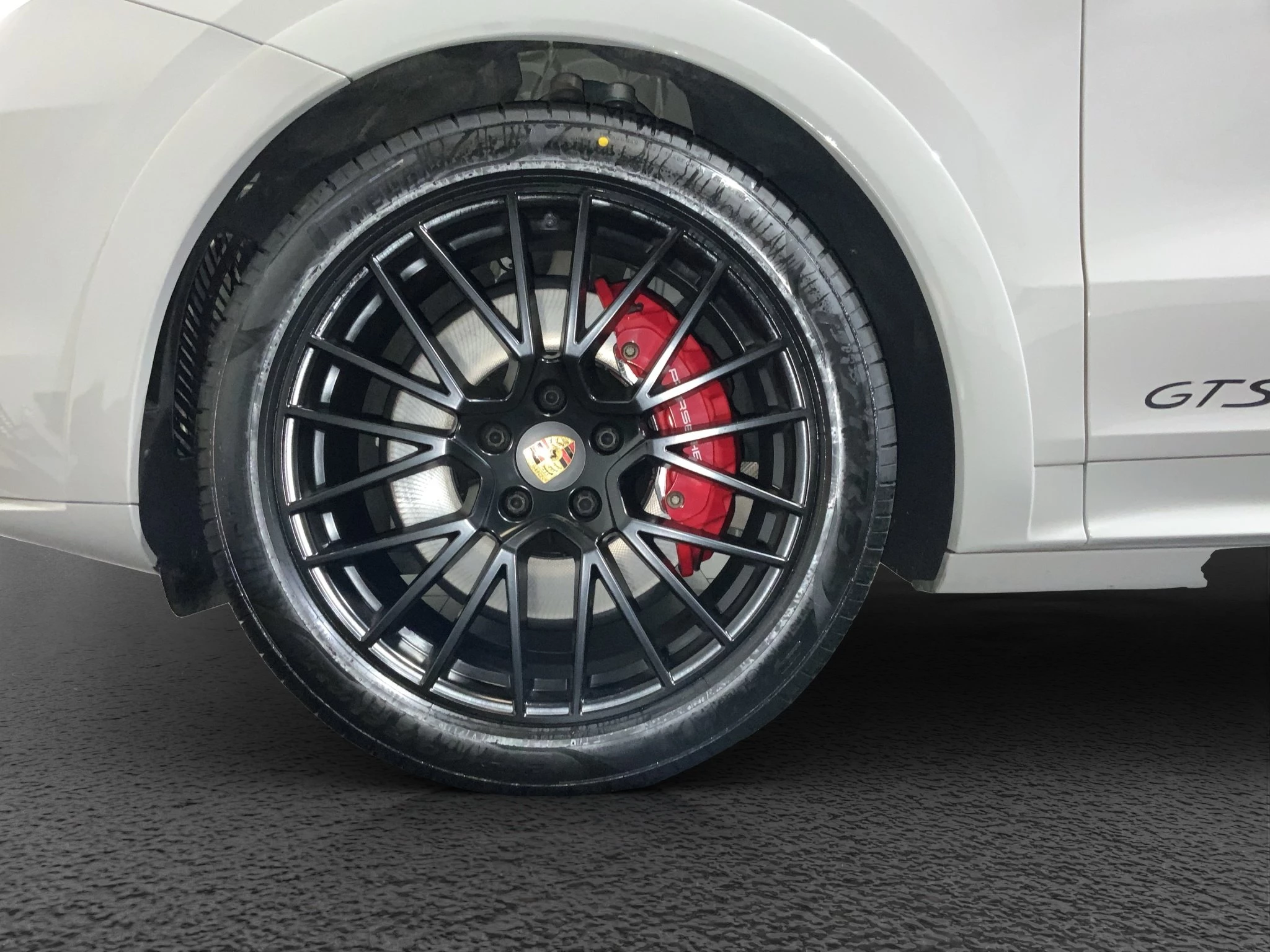 Porsche Cayenne GTS Coupé | BOSE-Sound-System | Sport-Chrono-Paket