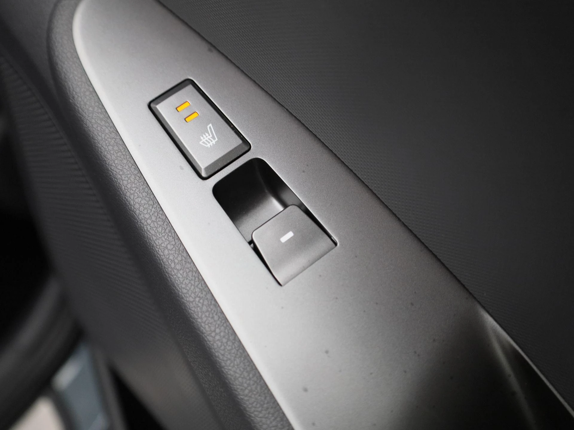 Hyundai-IONIQ-image-34