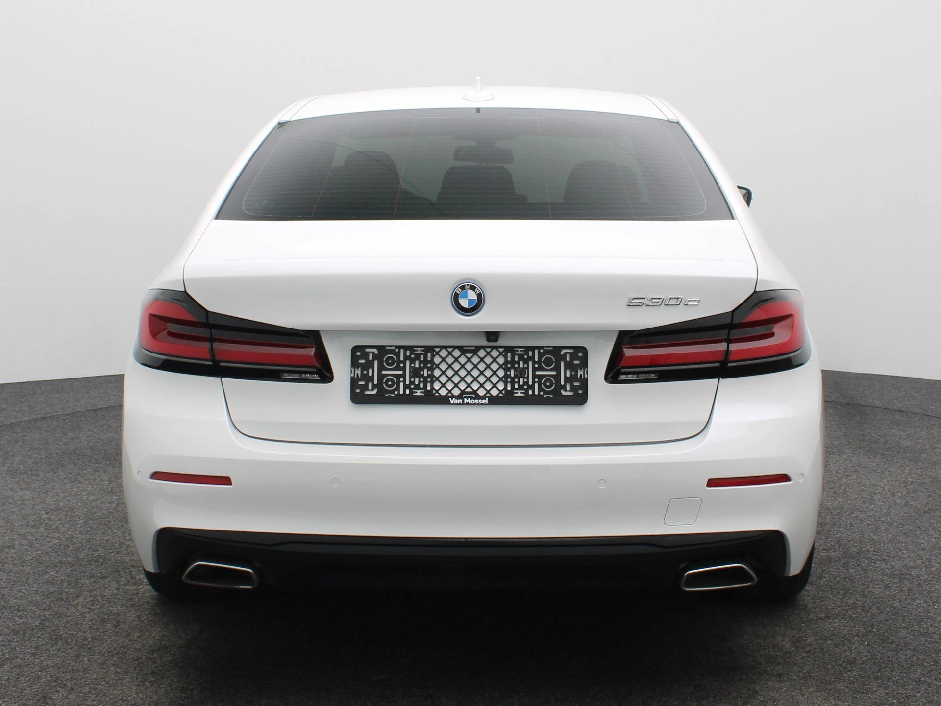 BMW-5 Serie-image-4