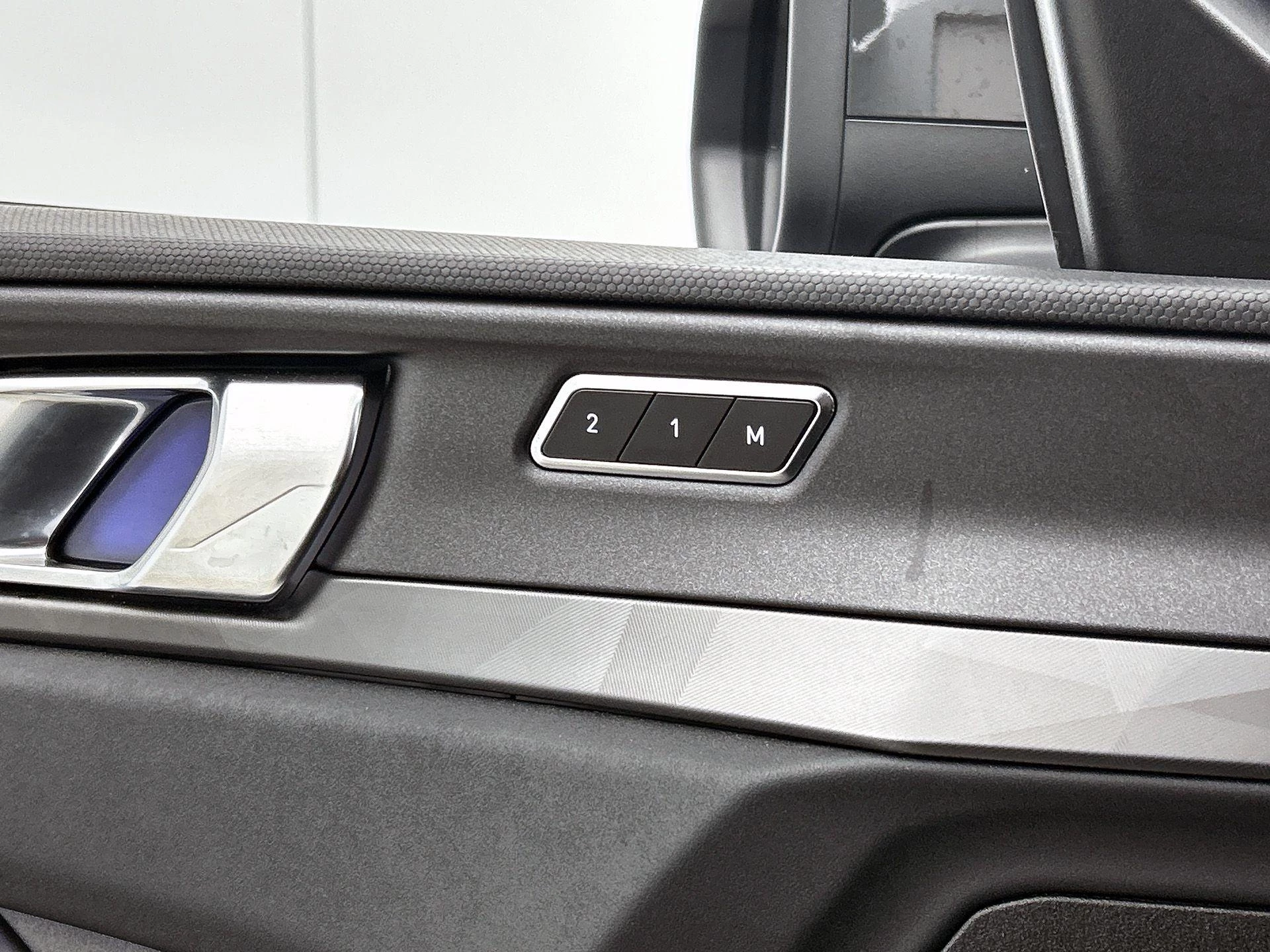 Lynk & Co-01-image-7