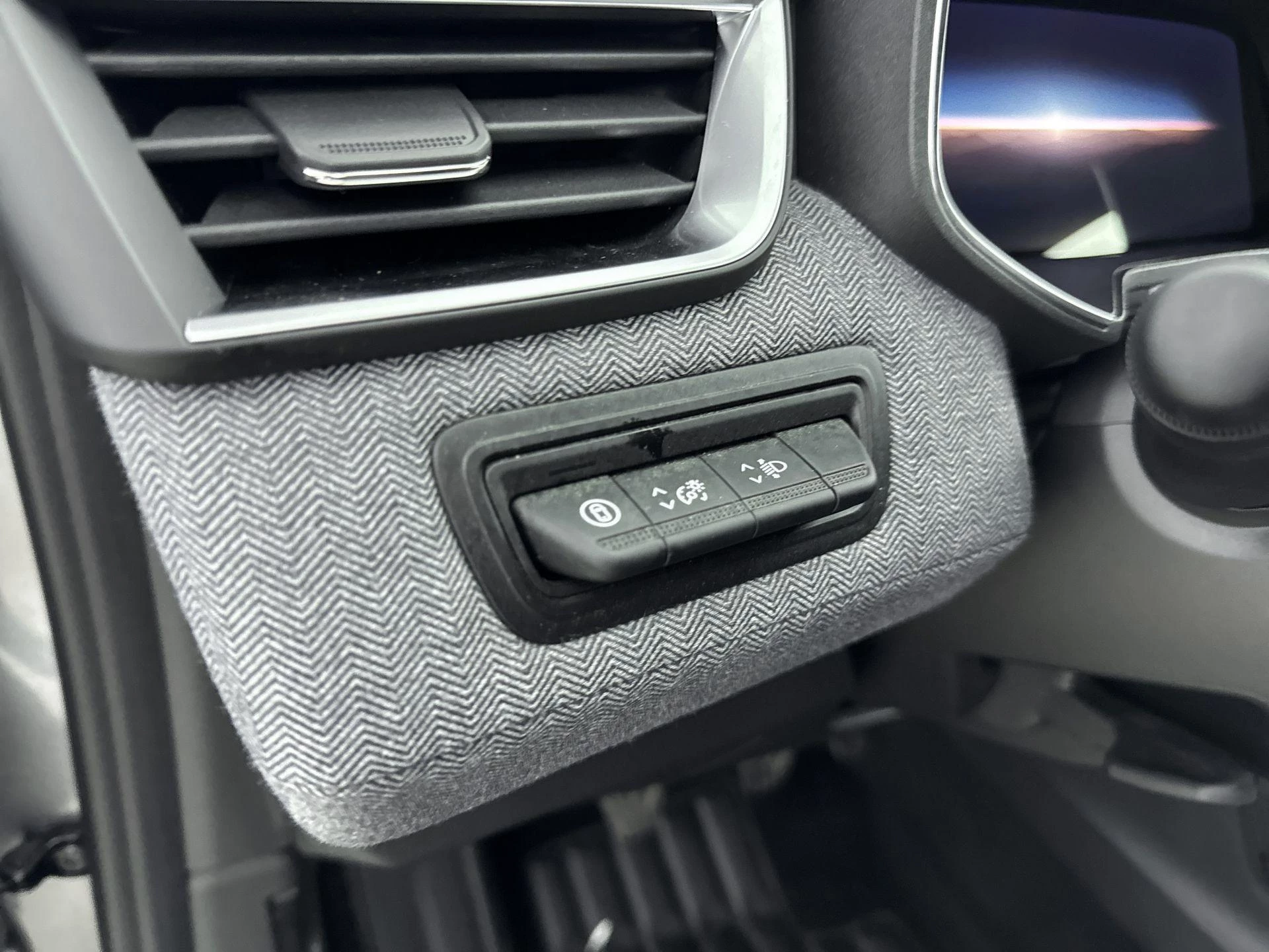 Renault-Clio-image-16