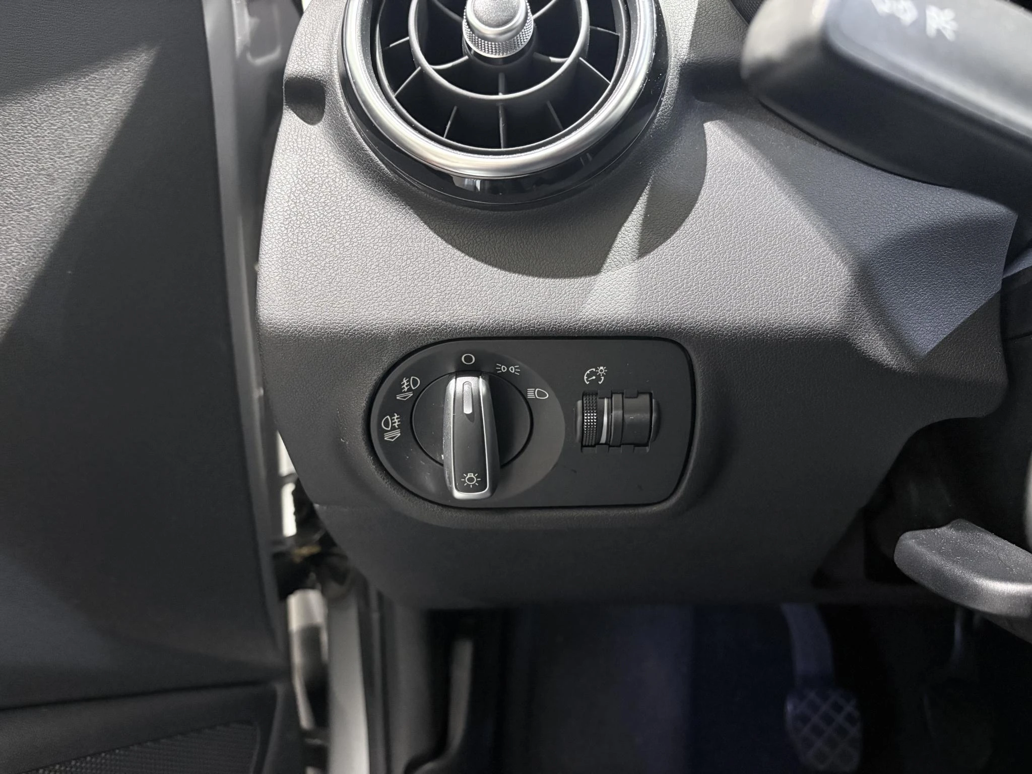 Audi-A1-image-11