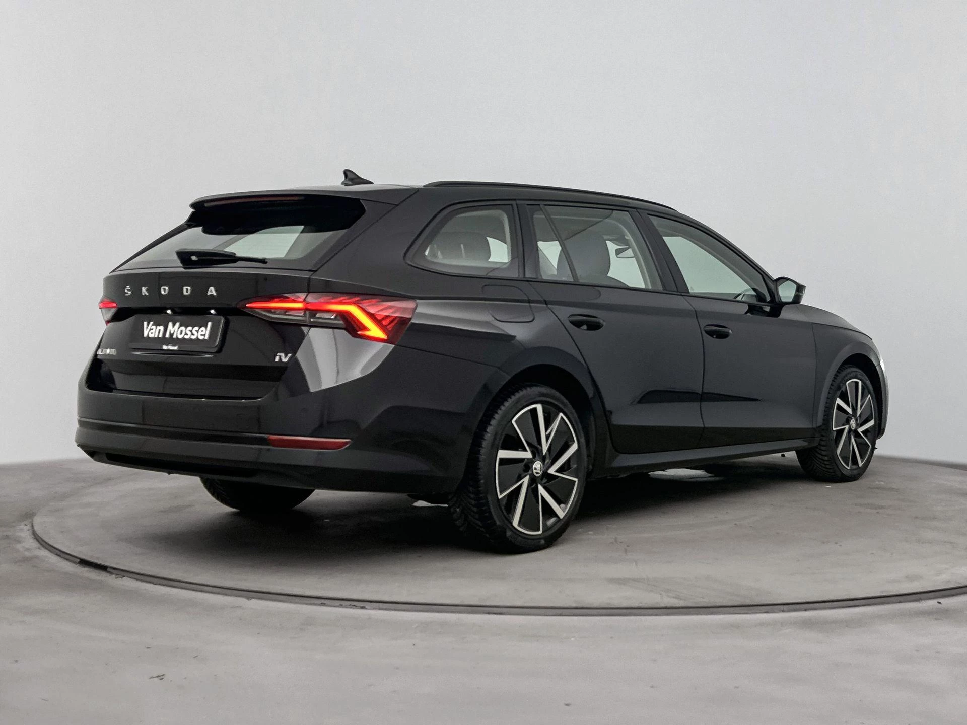 Škoda Octavia Combi 1.4 TSI iV PHEV Sportline Business