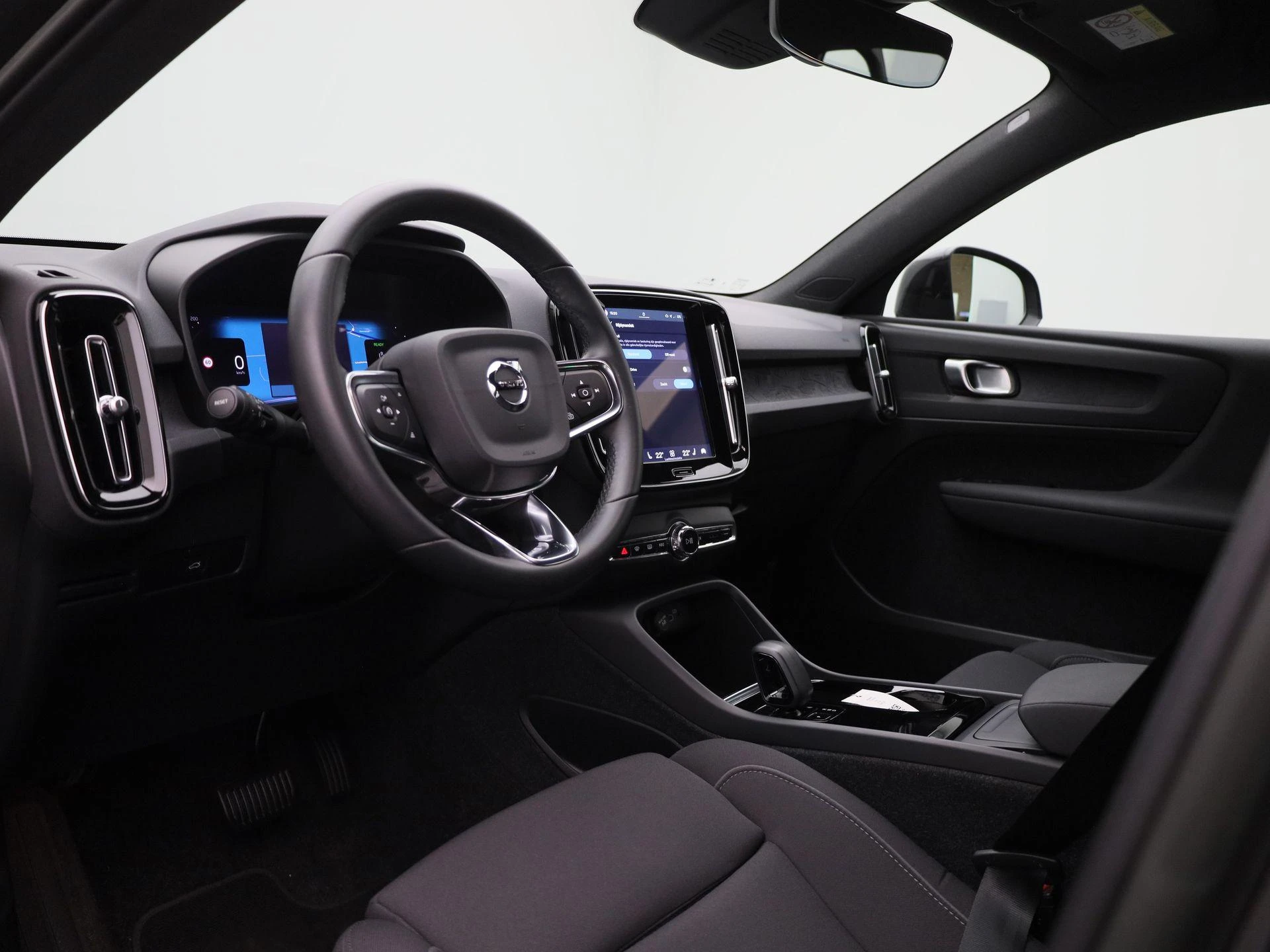 Volvo-XC40-image-29
