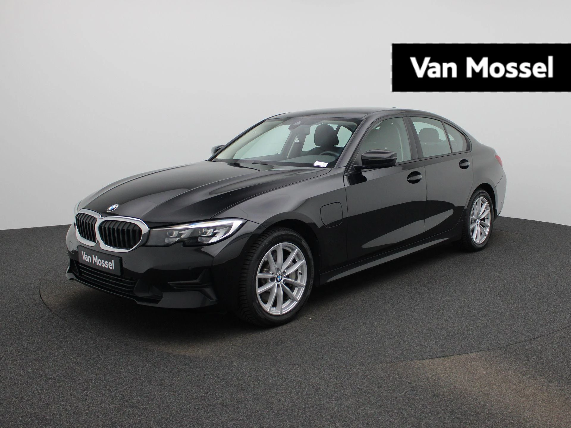 BMW-3 Reeks-image-0