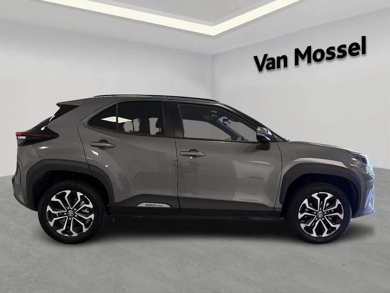 Toyota-Yaris Cross-image-4