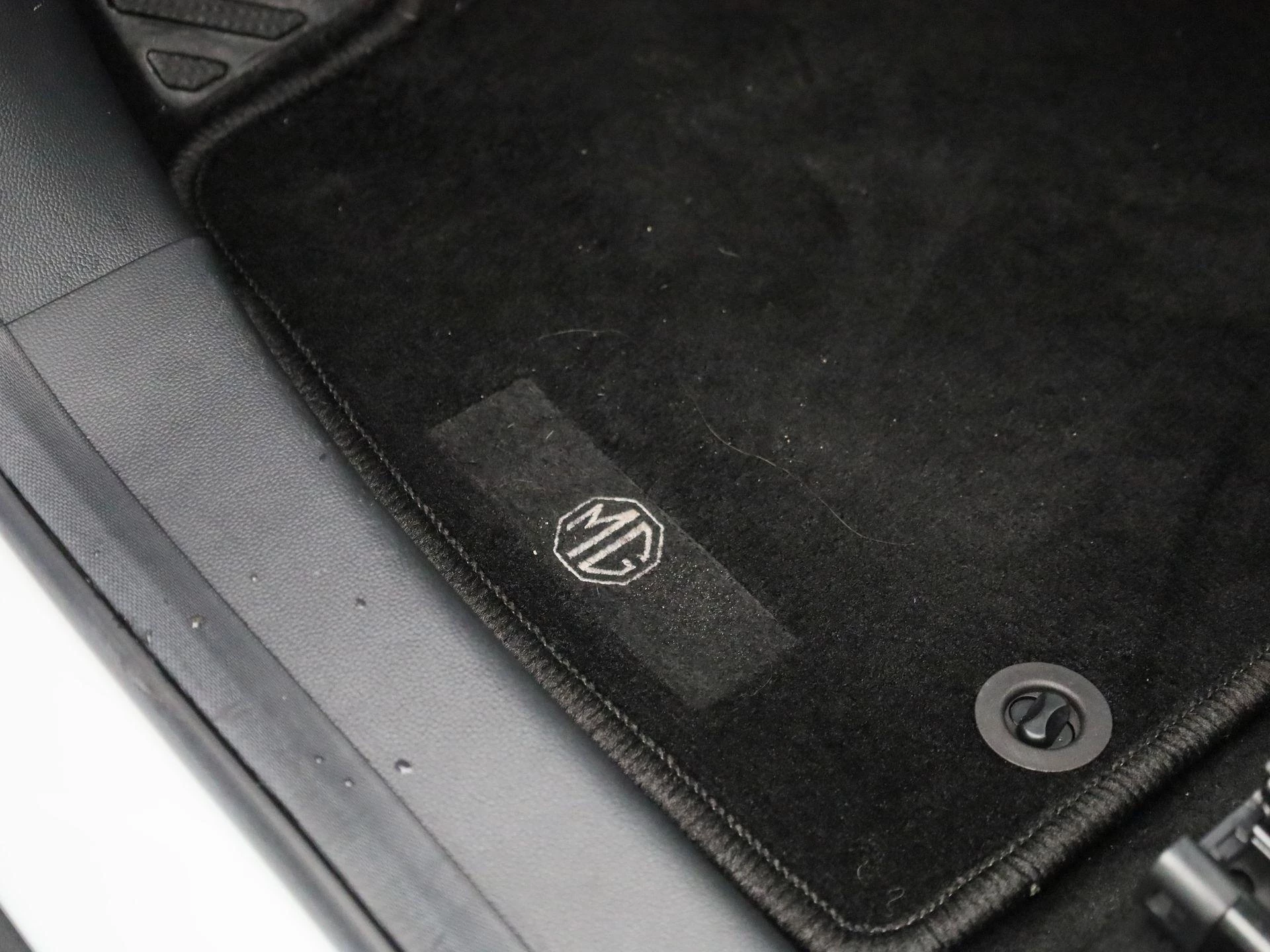 MG-ZS-image-27