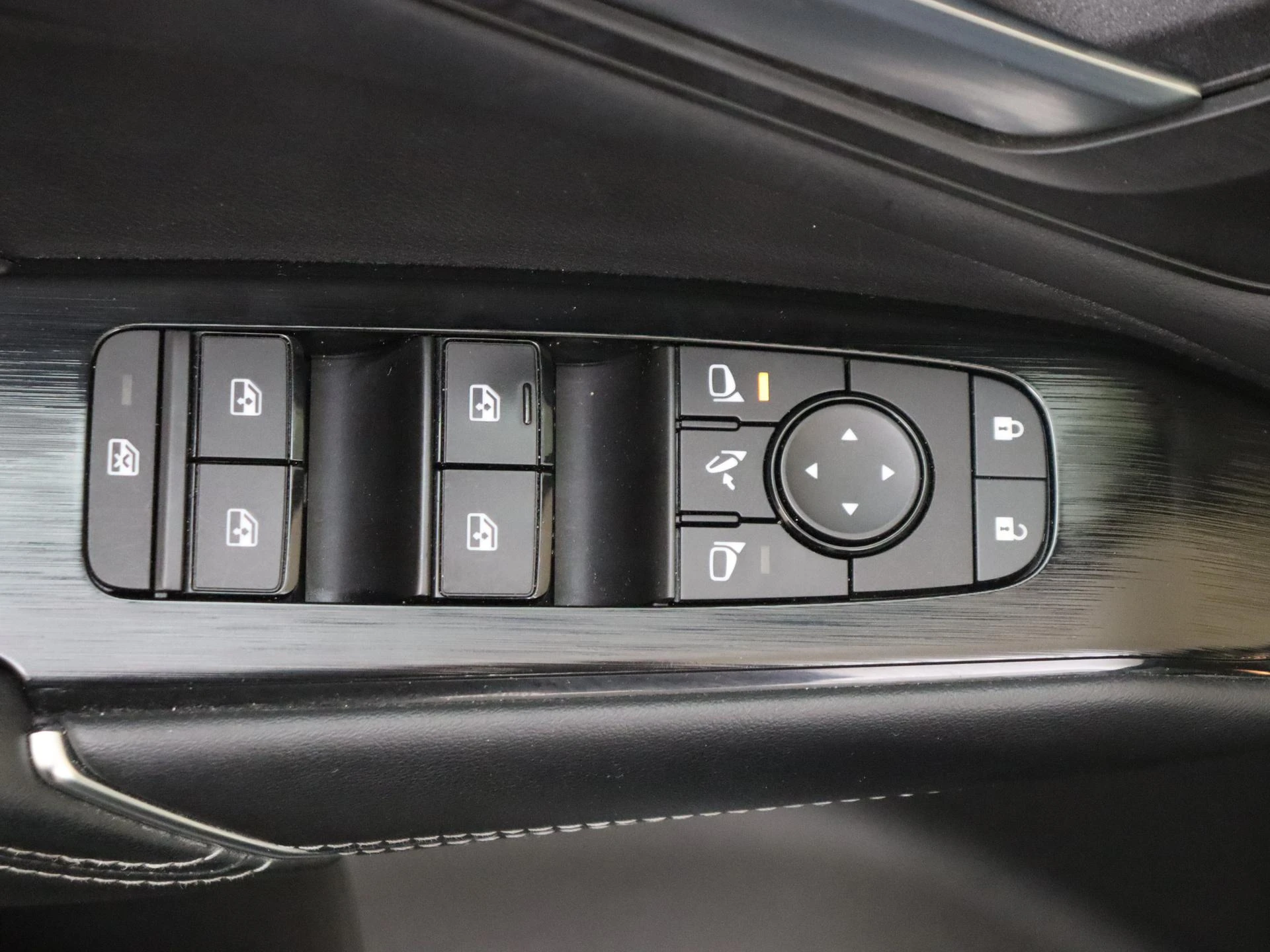 Nissan-QASHQAI-image-23