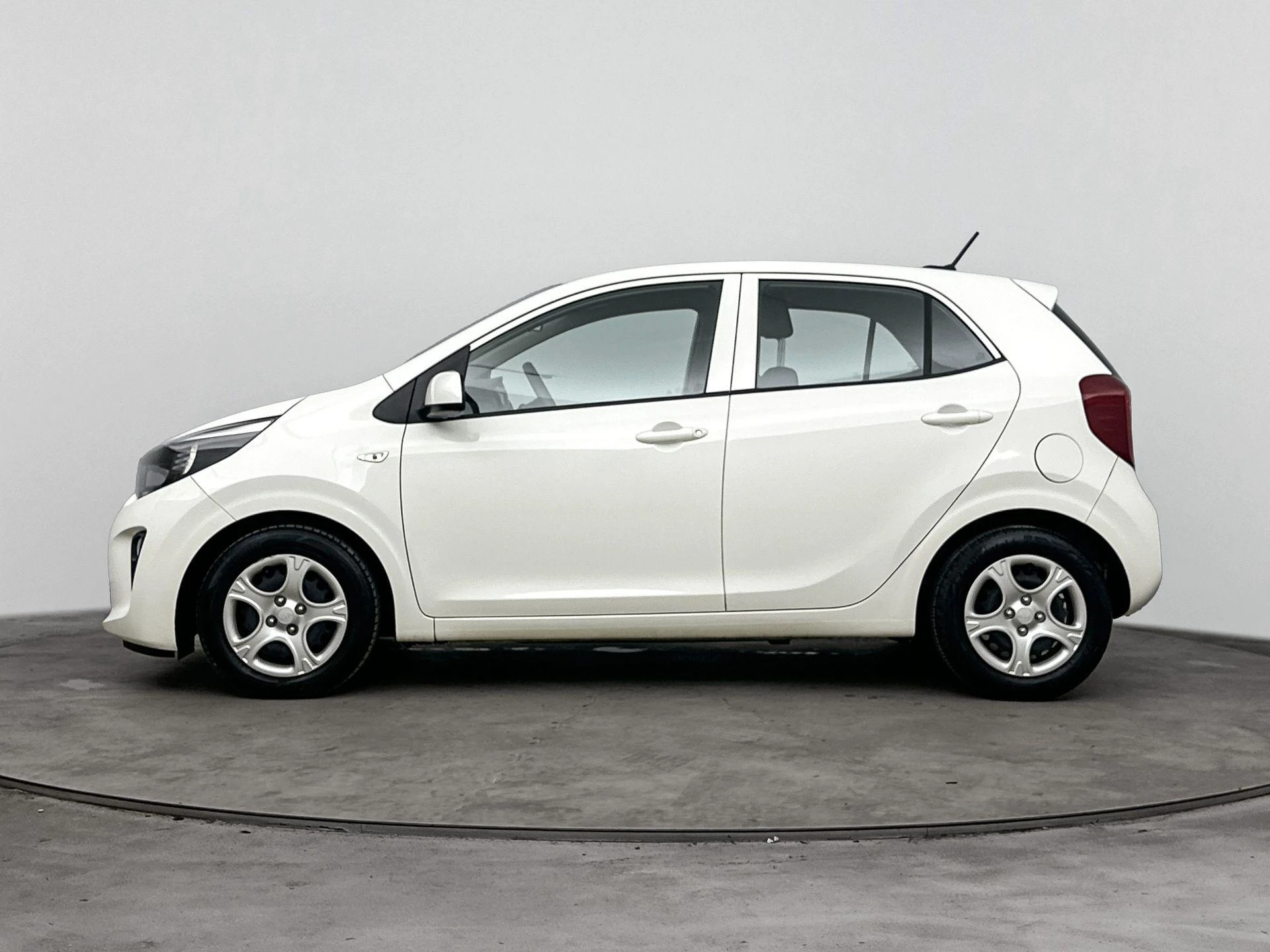 Kia-Picanto-image-1