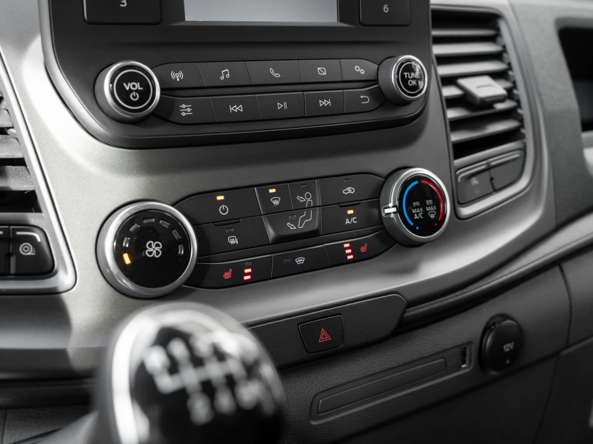 Ford-Transit-image-12