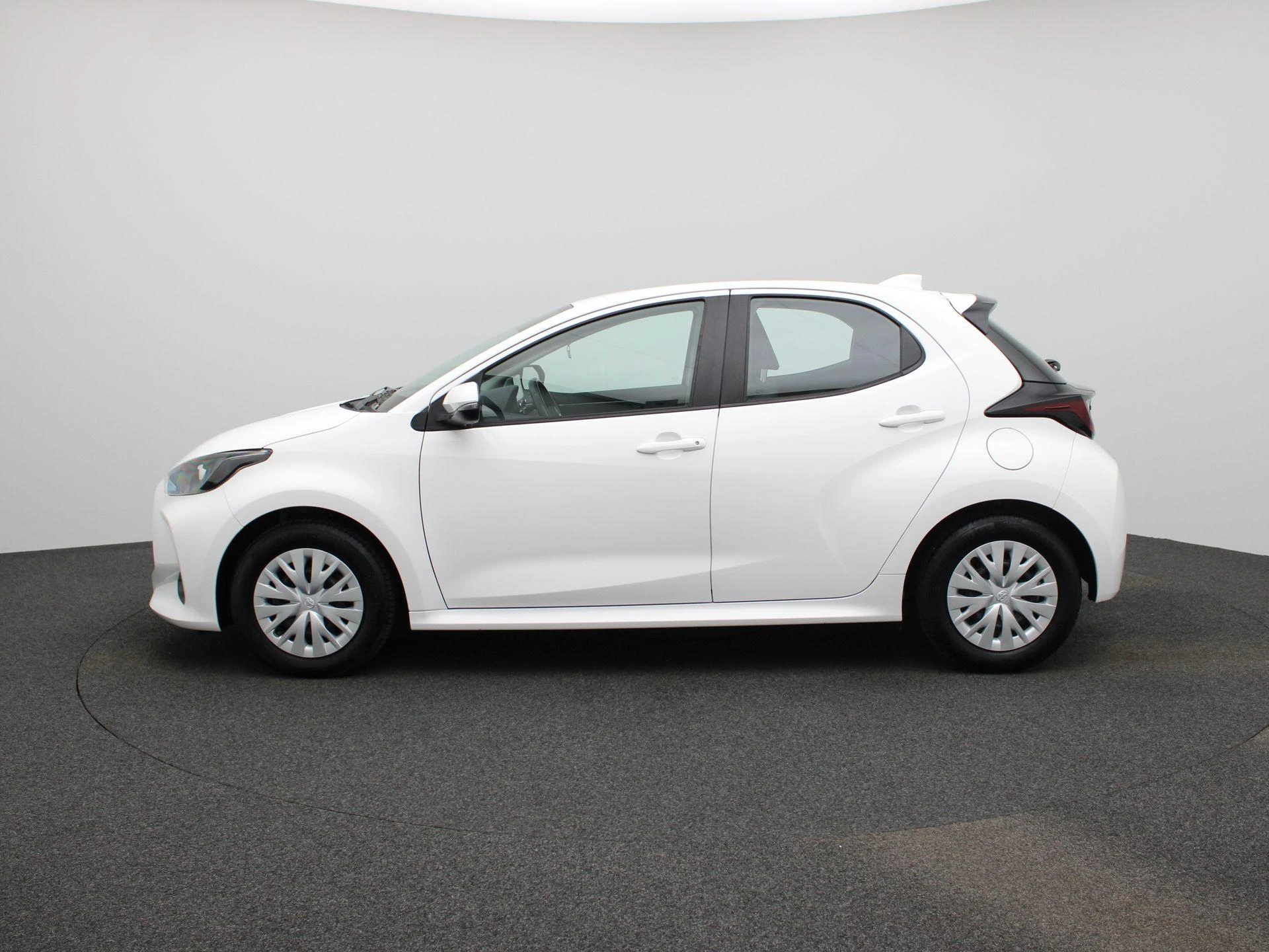 Toyota-Yaris-image-3