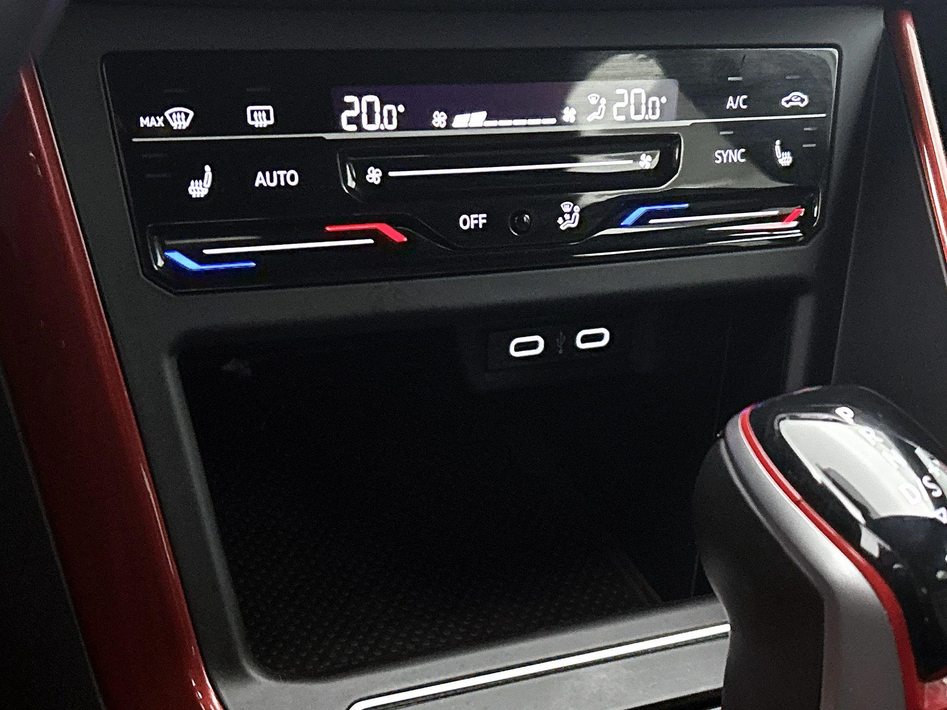 Volkswagen-Polo-image-28