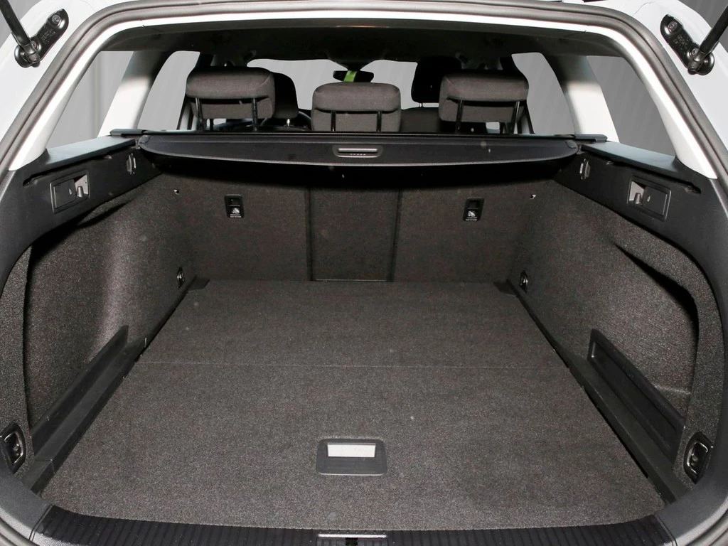 Volkswagen Passat Variant 2.0 TDI DSG Kamera Navi AppConnect