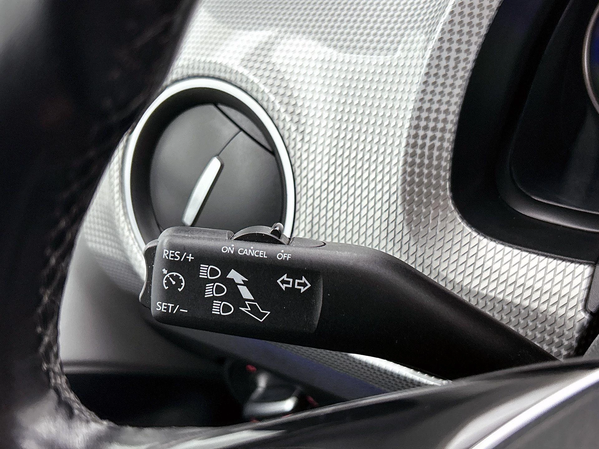 Volkswagen e-up! e-up! 82 PK
