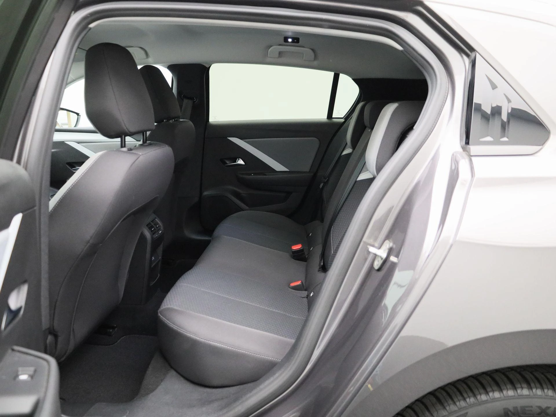 Opel-Astra-image-9