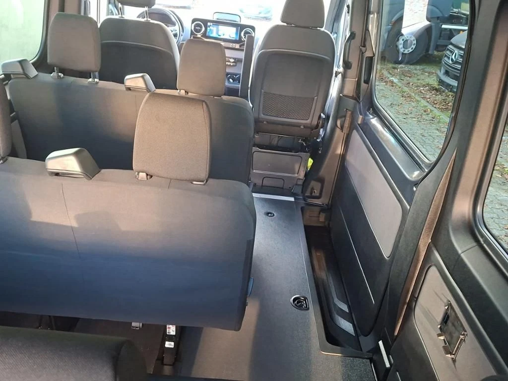 Mercedes-Benz-Sprinter 317-image-18