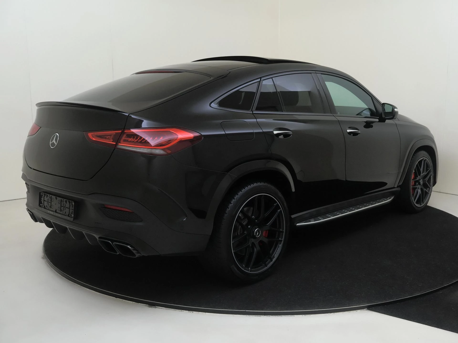 Mercedes-Benz-GLE-image-3