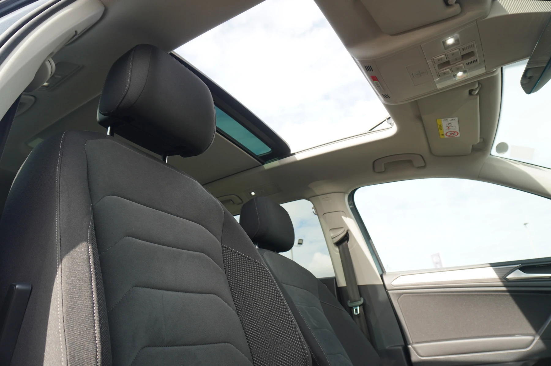 Volkswagen-Tiguan Allspace-image-14