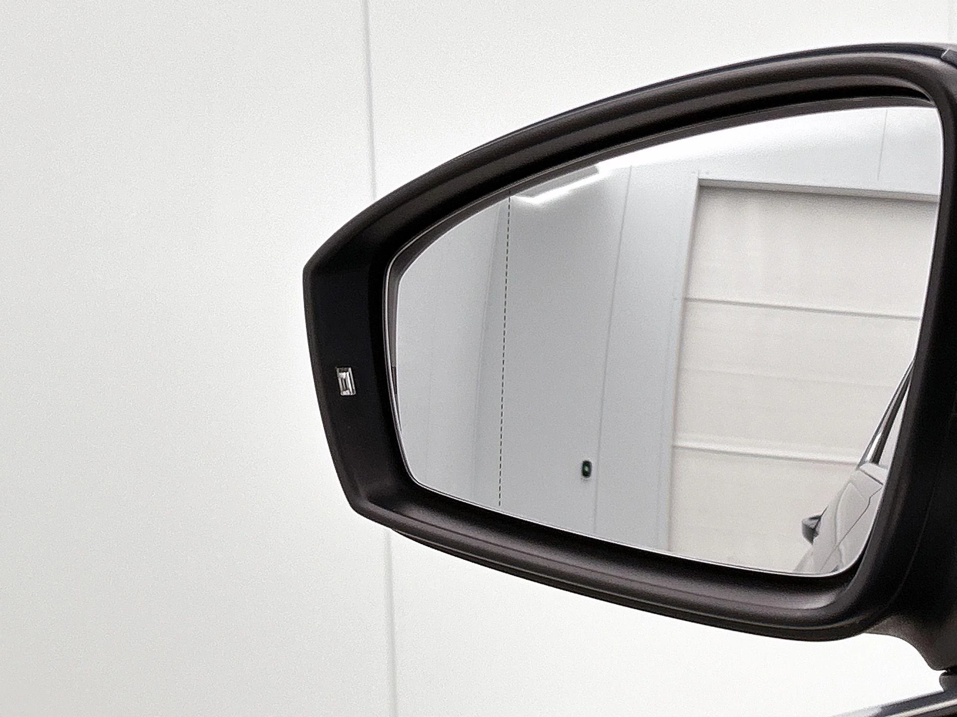 Volkswagen-Tiguan-image-9