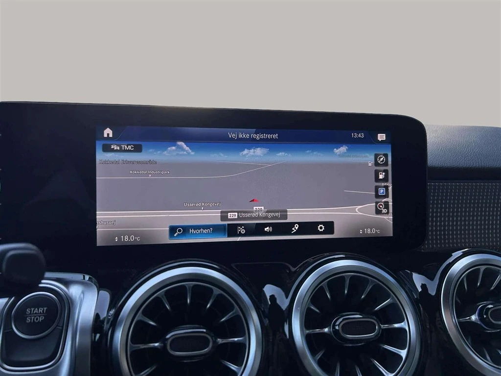 Mercedes-Benz-EQB-image-14